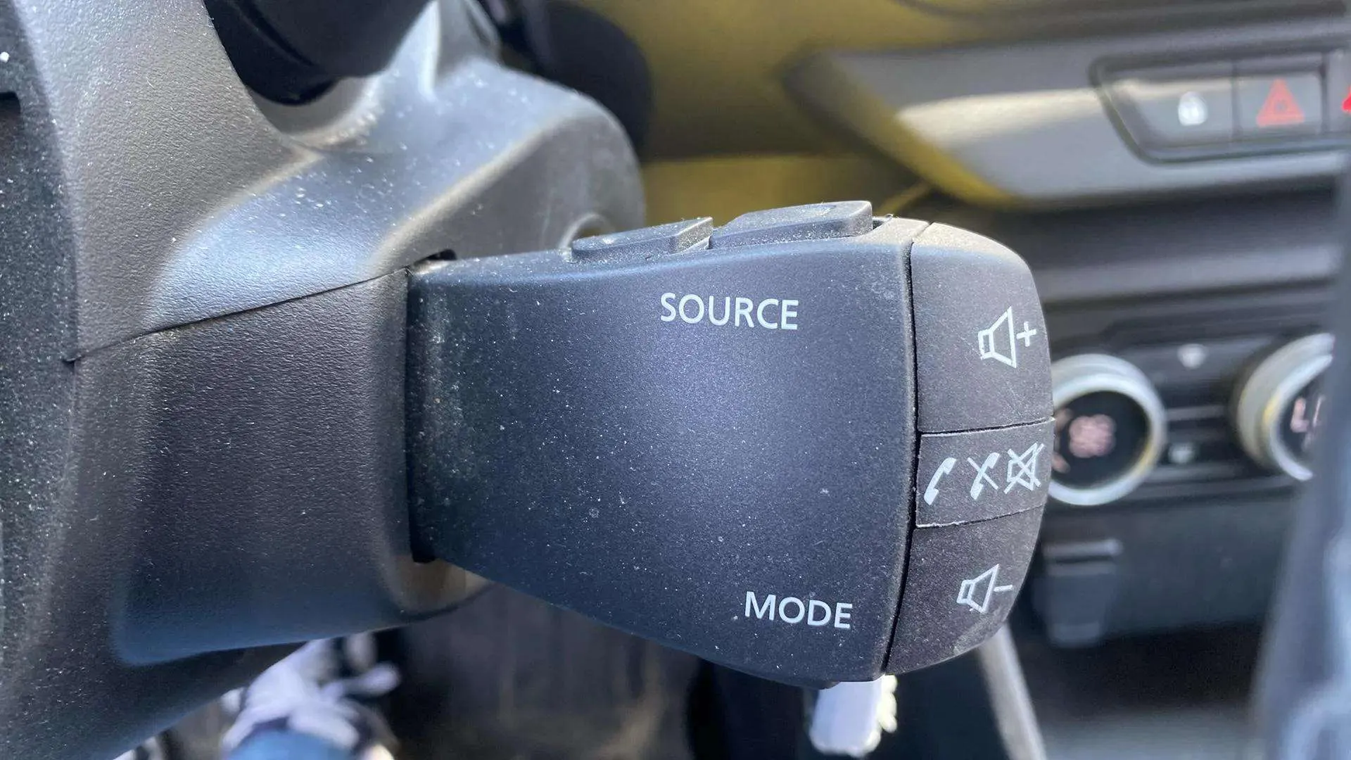 Dacia Sandero Expression TCe - foto 18
