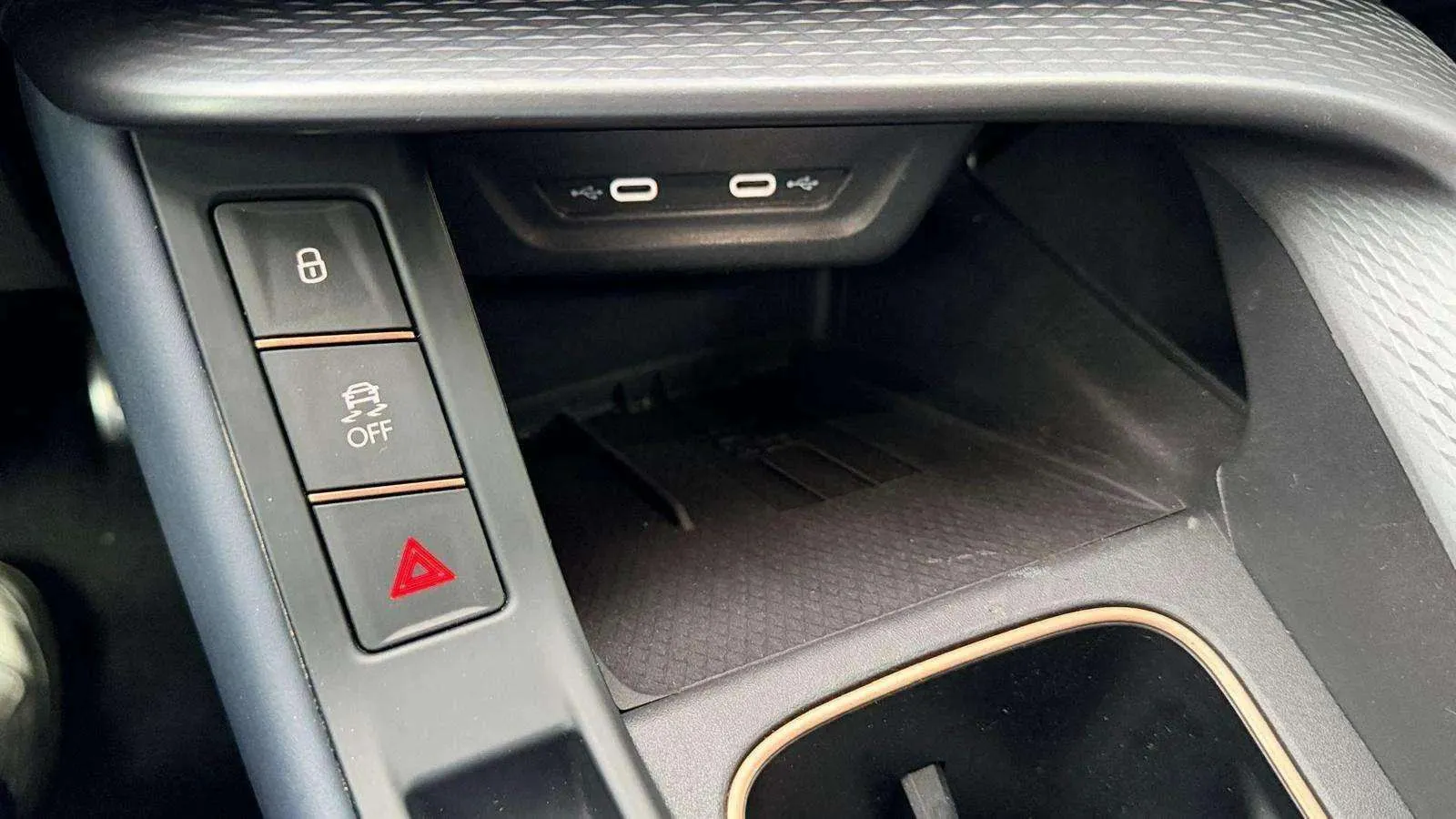 Cupra Terramar 1.5 eTSI DSG - foto 32