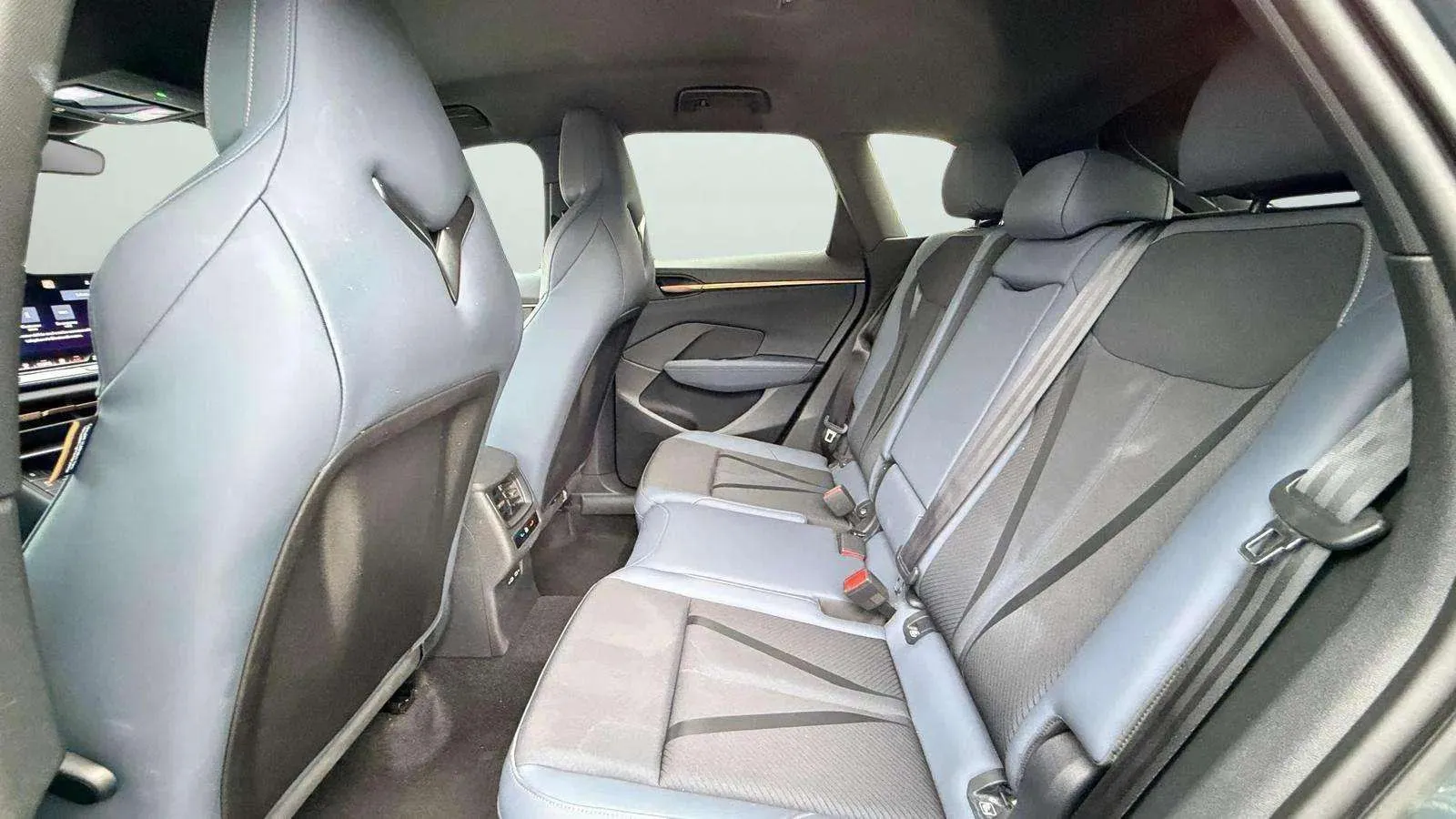 Cupra Terramar 1.5 eTSI DSG - foto 14