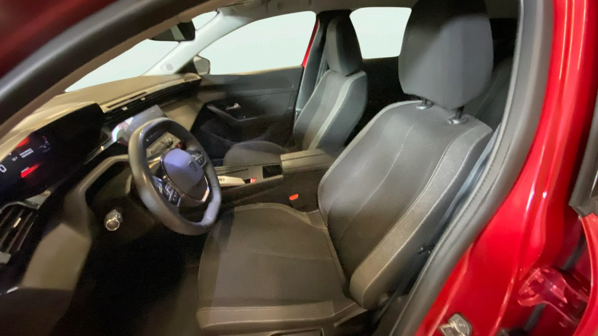 Peugeot 308 Allure PureTech 130 EAT8 - foto 13