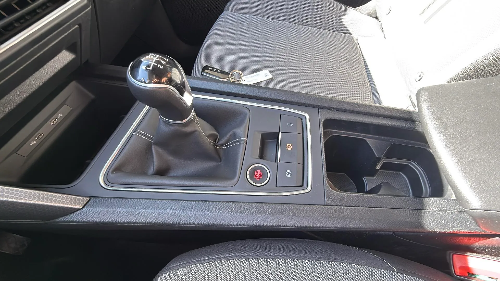 SEAT León 1.5 TSI Style 25 Aniversario - foto 15