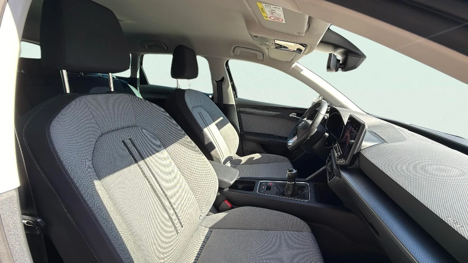 SEAT León 1.5 TSI Style 25 Aniversario - foto 17