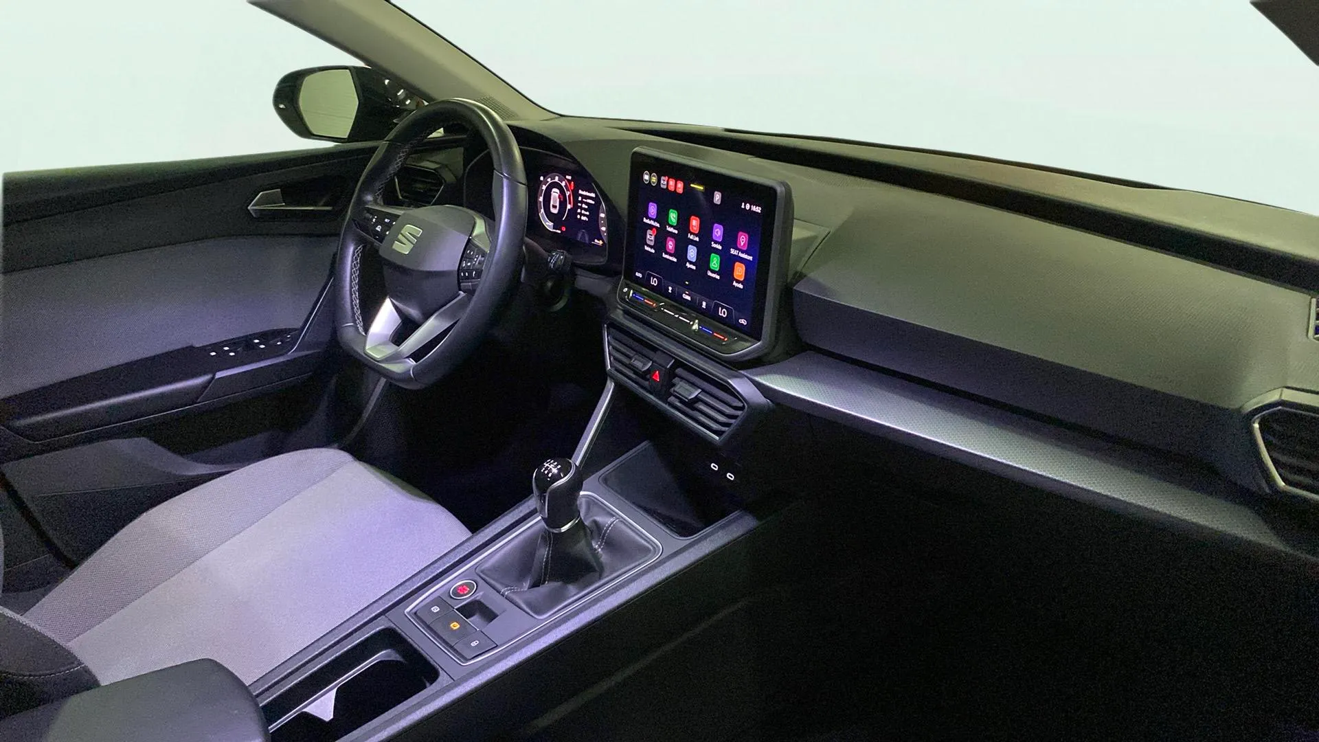 SEAT León 1.5 TSI Style 25 Aniversario - foto 11