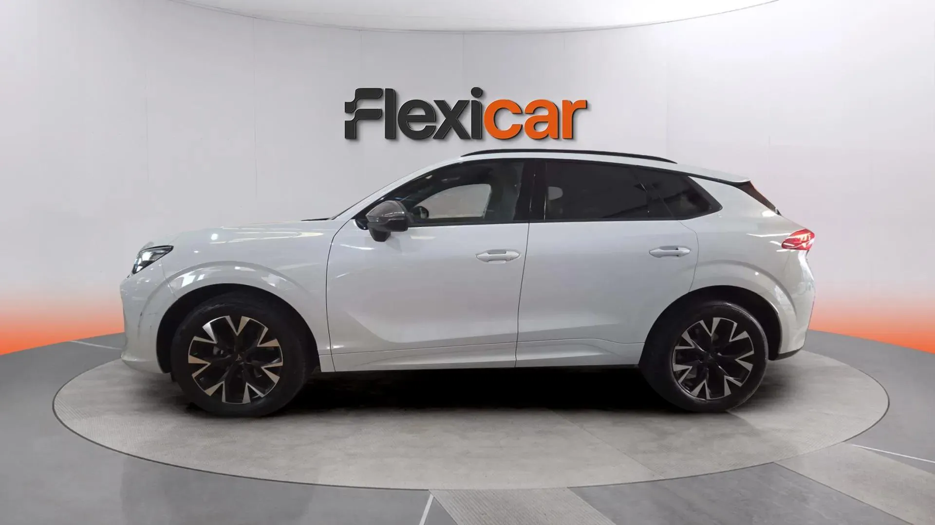 Cupra Terramar 1.5 eTSI DSG - foto 8