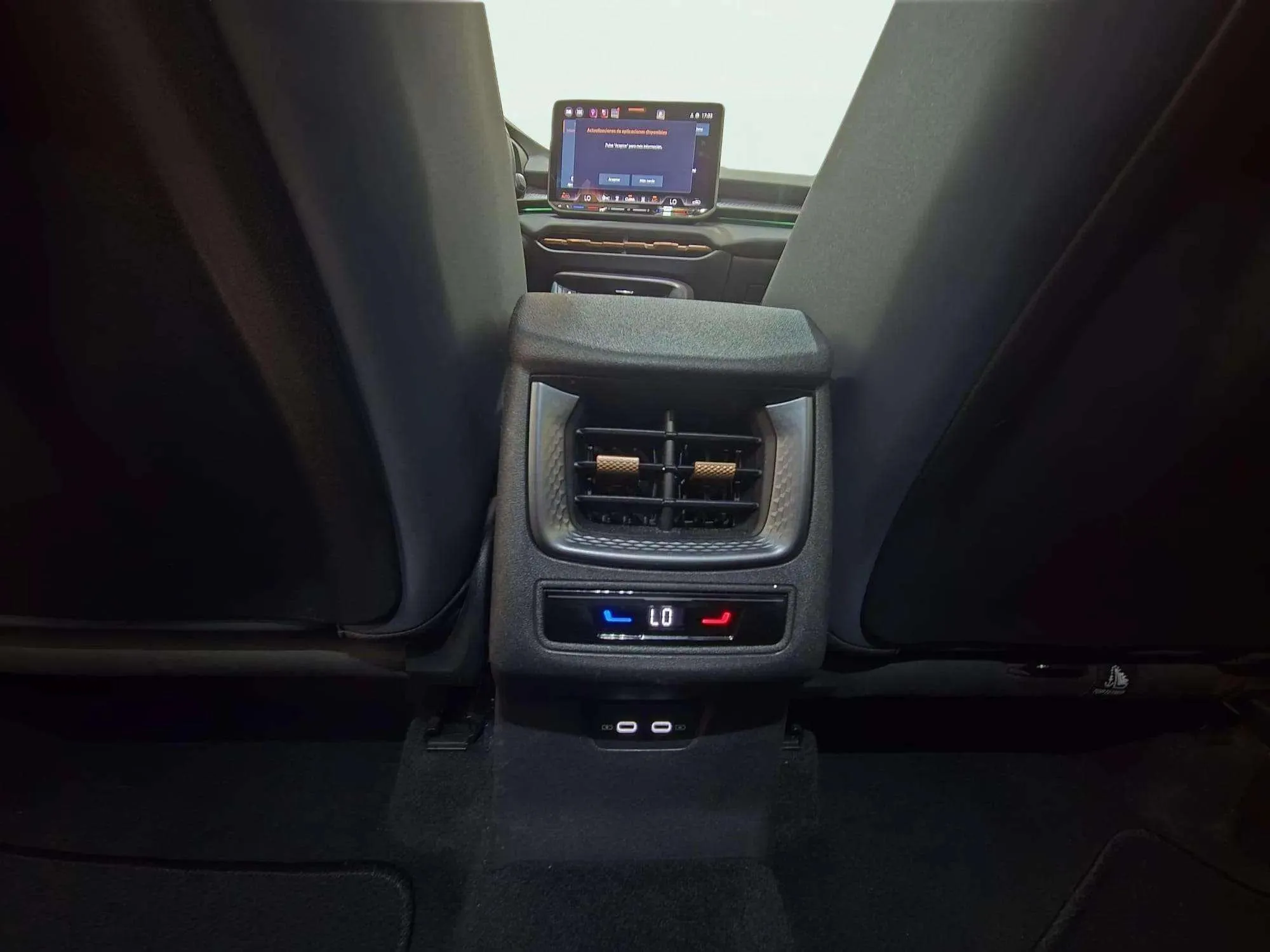 Cupra Terramar 1.5 eTSI DSG - foto 25