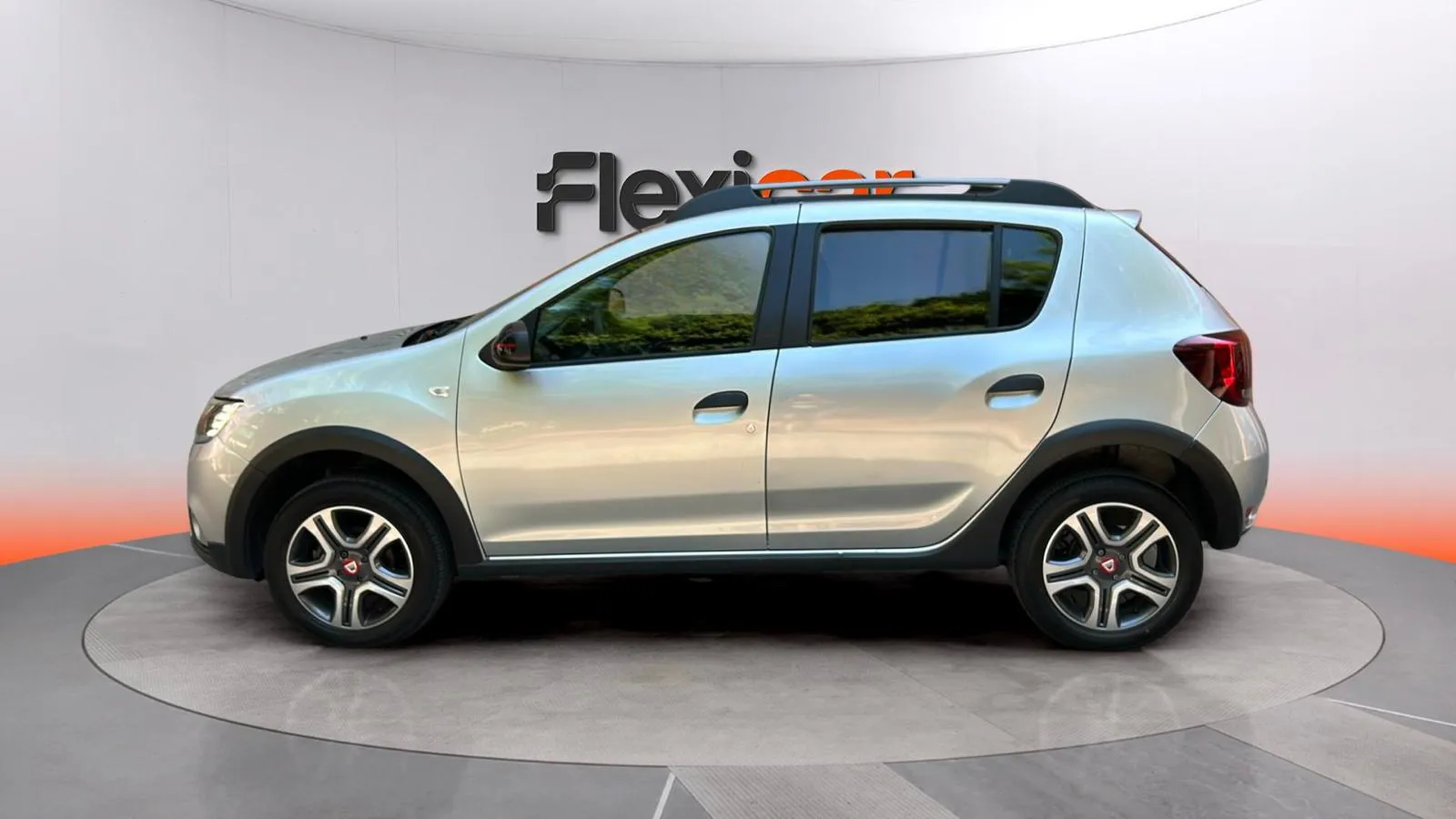 Dacia Sandero Stepway Comfort TCe - foto 3