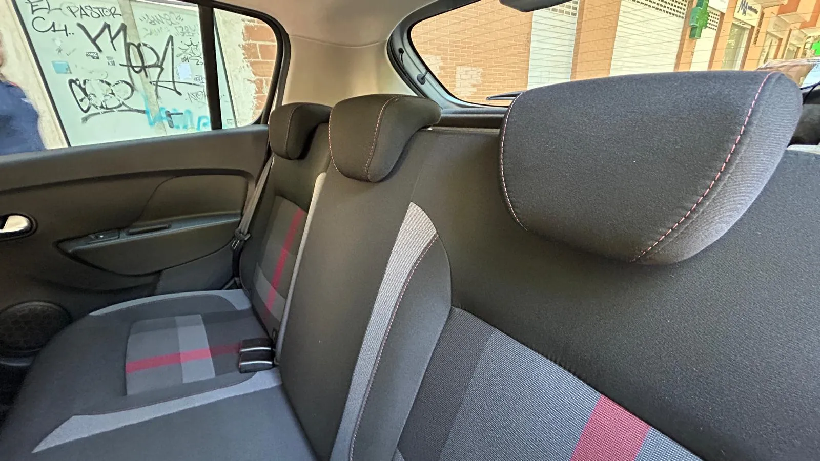 Dacia Sandero Stepway Comfort TCe - foto 6