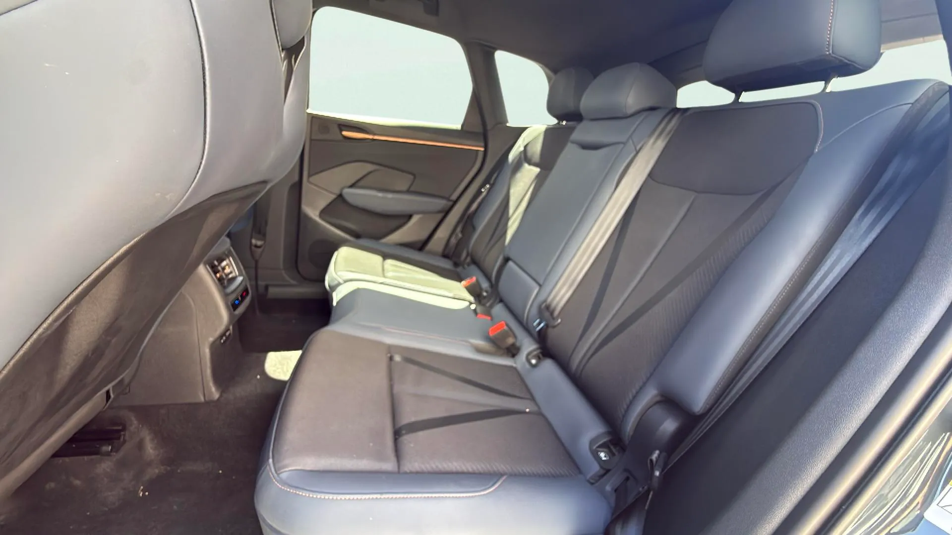 Cupra Terramar 1.5 eTSI DSG - foto 21