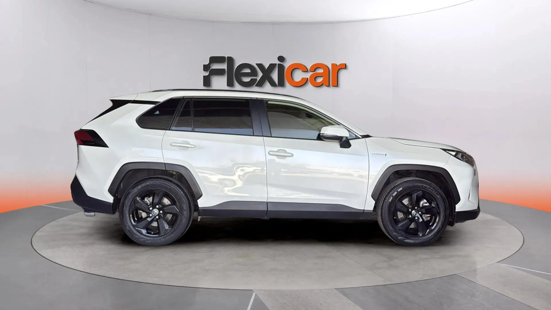 Toyota RAV4 2.5l 220H Advance 4WD - foto 3