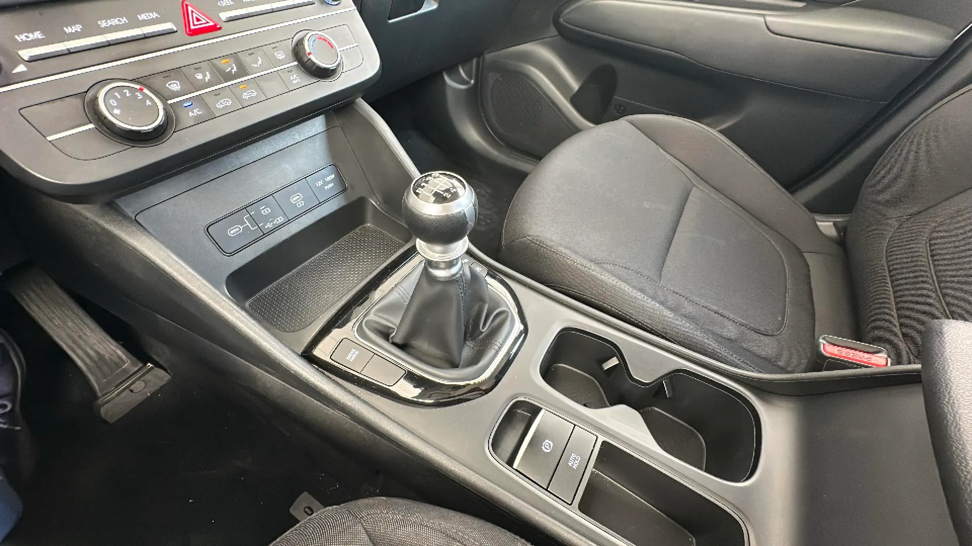 Hyundai Tucson 1.6T Klass - foto 11