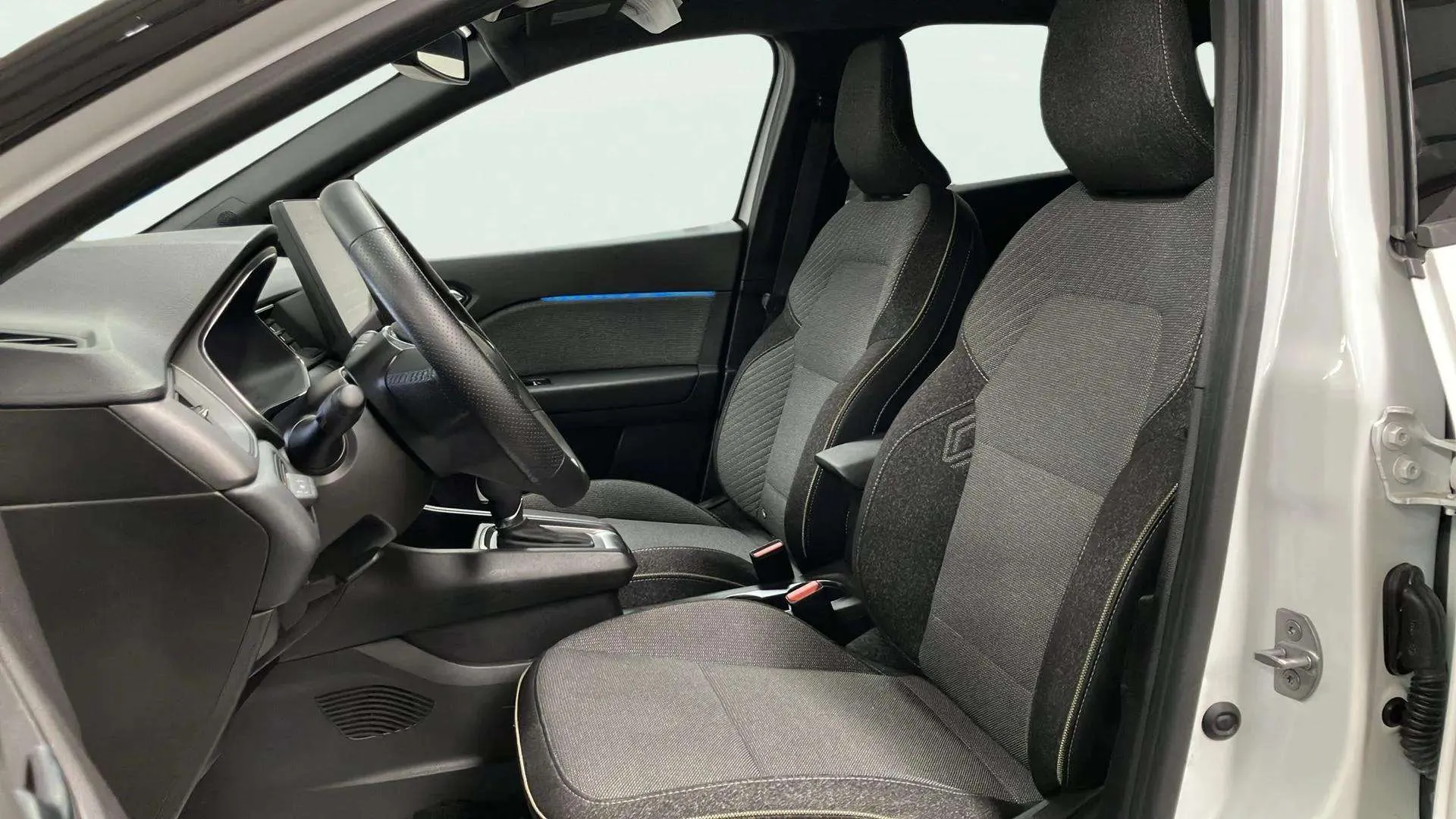 Renault Captur techno E-Tech full hybr. - foto 12