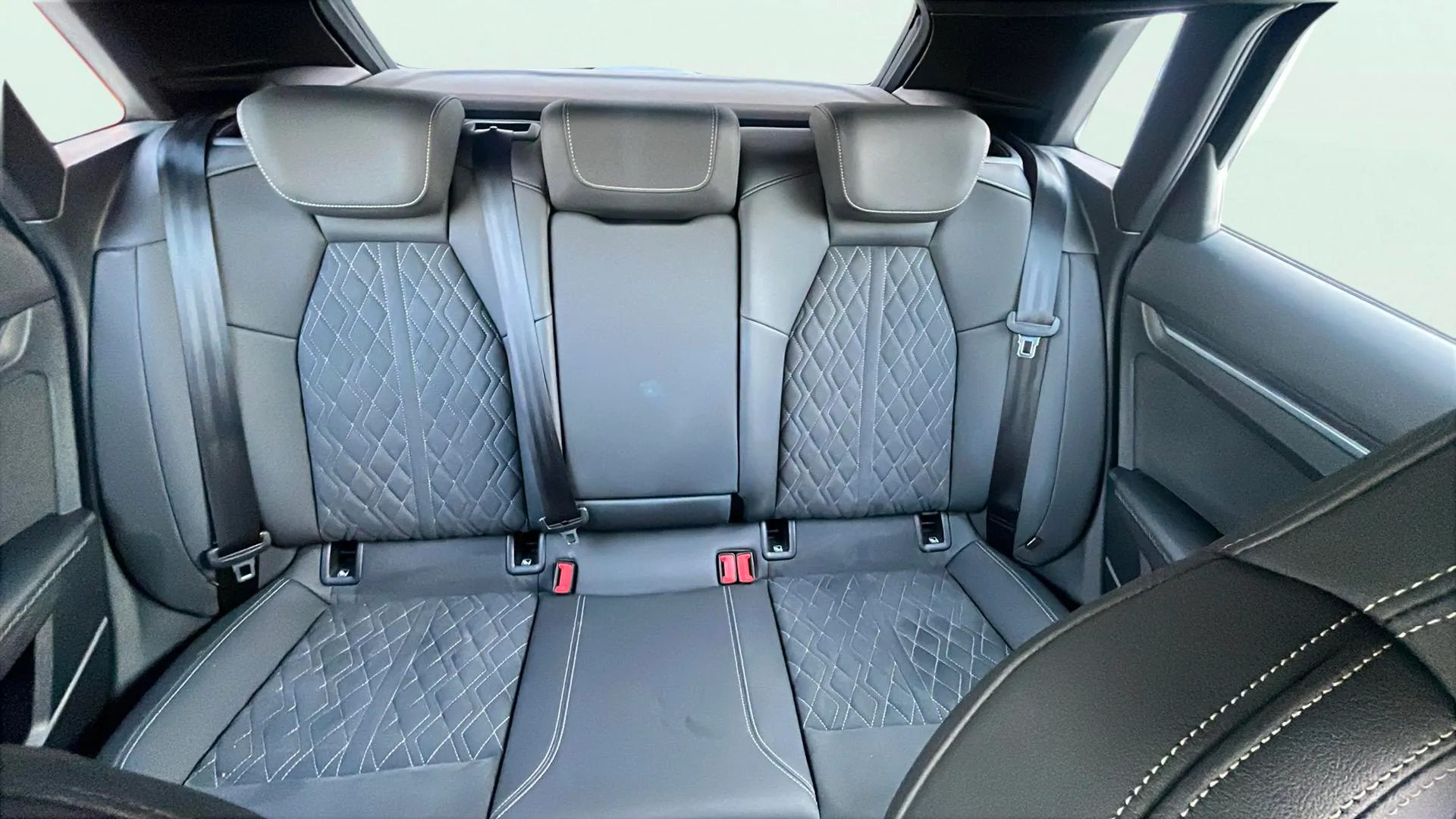 Audi A3 Sportback 35 TFSI S tronic - foto 14