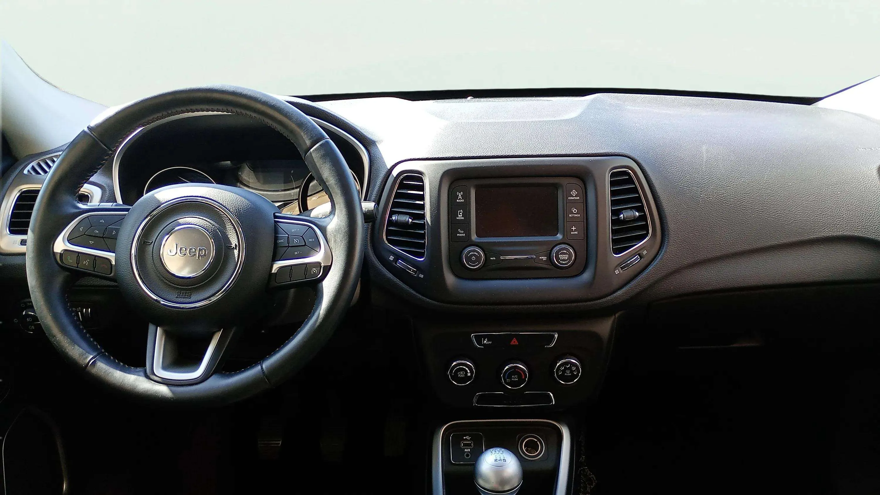 Jeep Compass 1.6 Mjet Longitude 4x2 - foto 15