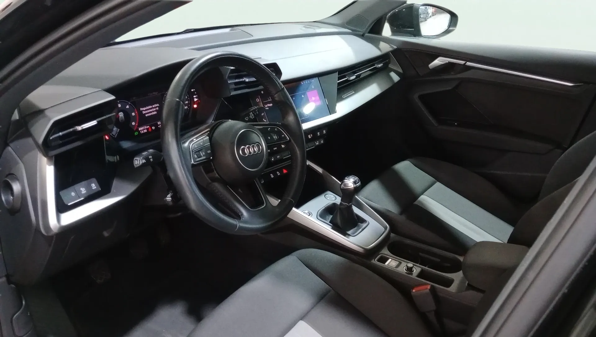 Audi A3 Sportback 30 TDI - foto 8