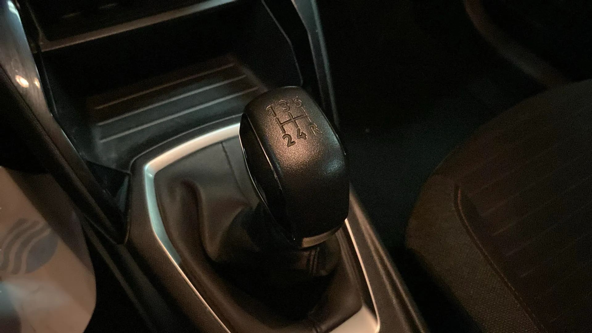 Peugeot 208 PureTech Active - foto 24