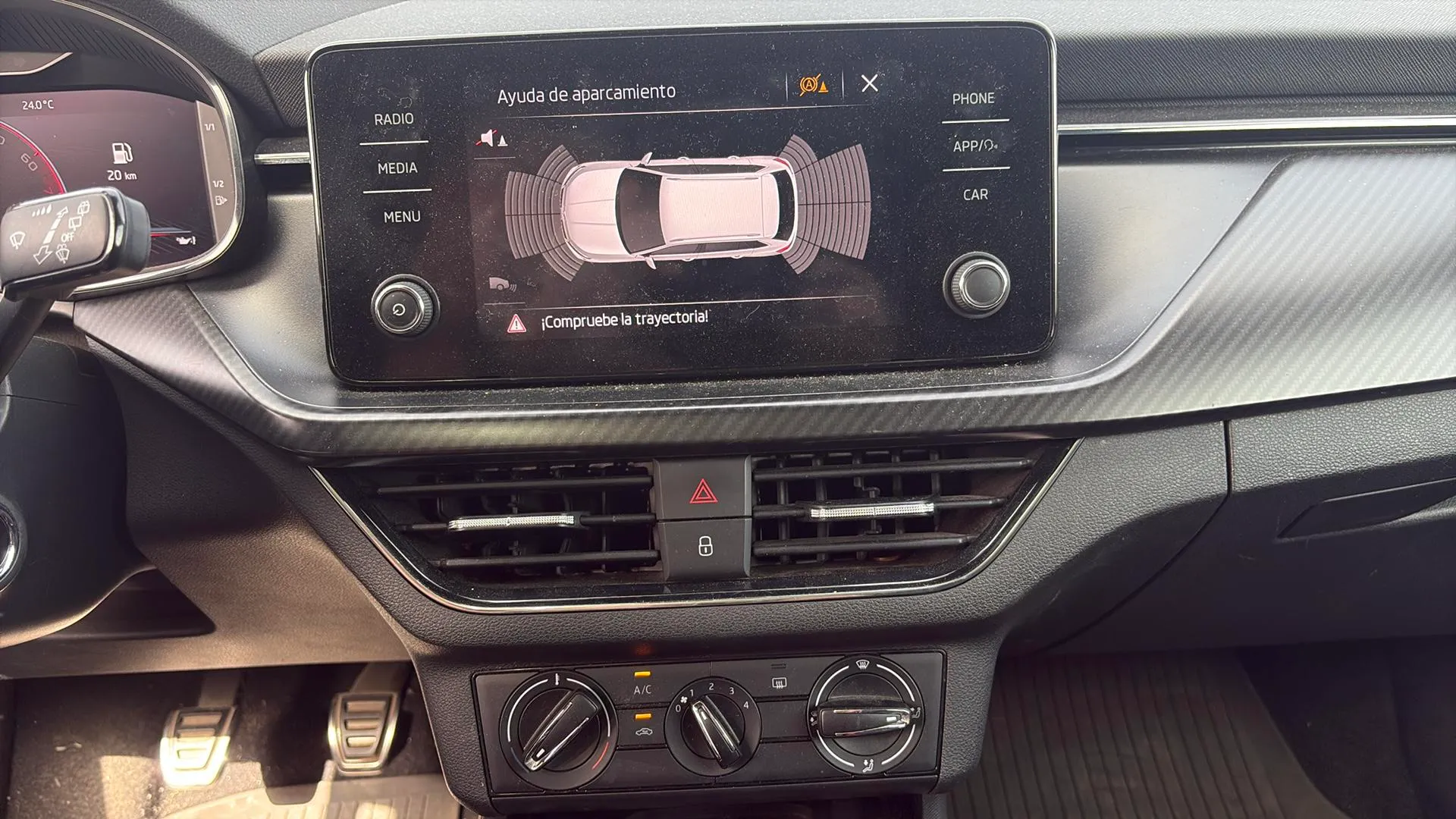 Škoda Kamiq 1.0 TSI DSG Ambition - foto 2