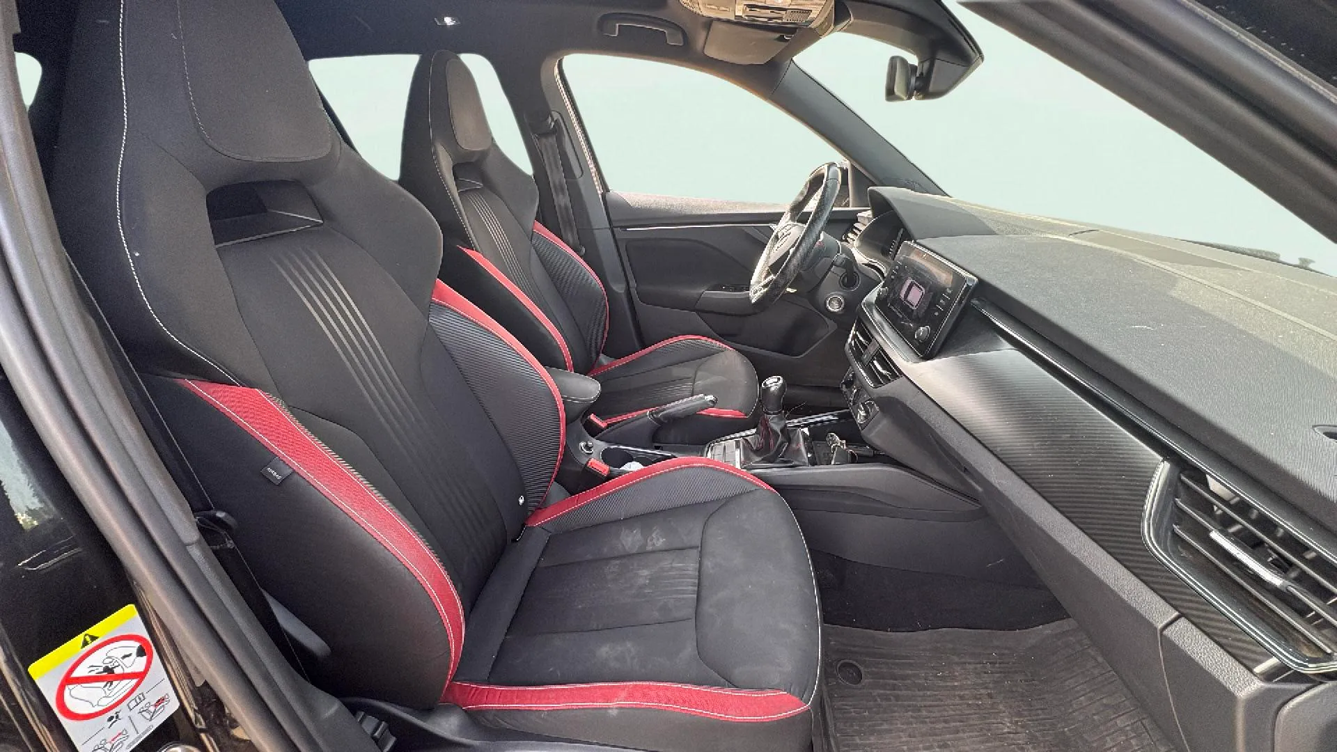 Škoda Kamiq 1.0 TSI DSG Ambition - foto 5