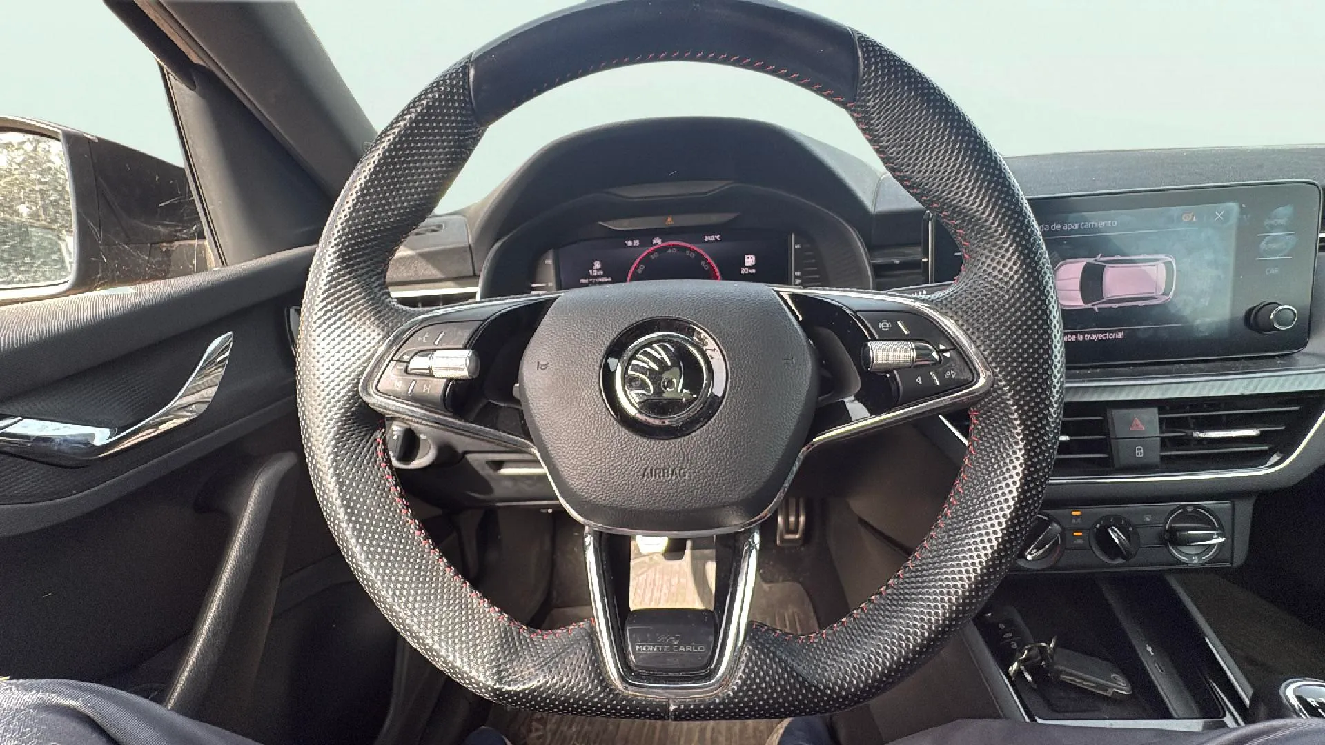 Škoda Kamiq 1.0 TSI DSG Ambition - foto 3