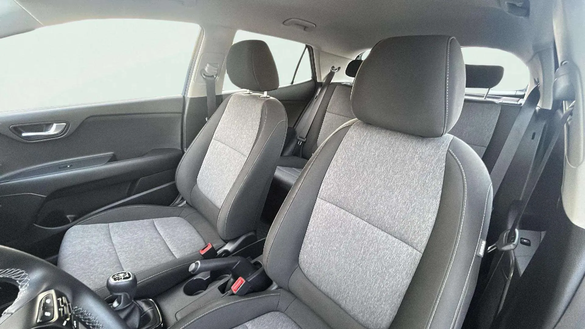 Kia Stonic 1.2 DPi Drive - foto 21