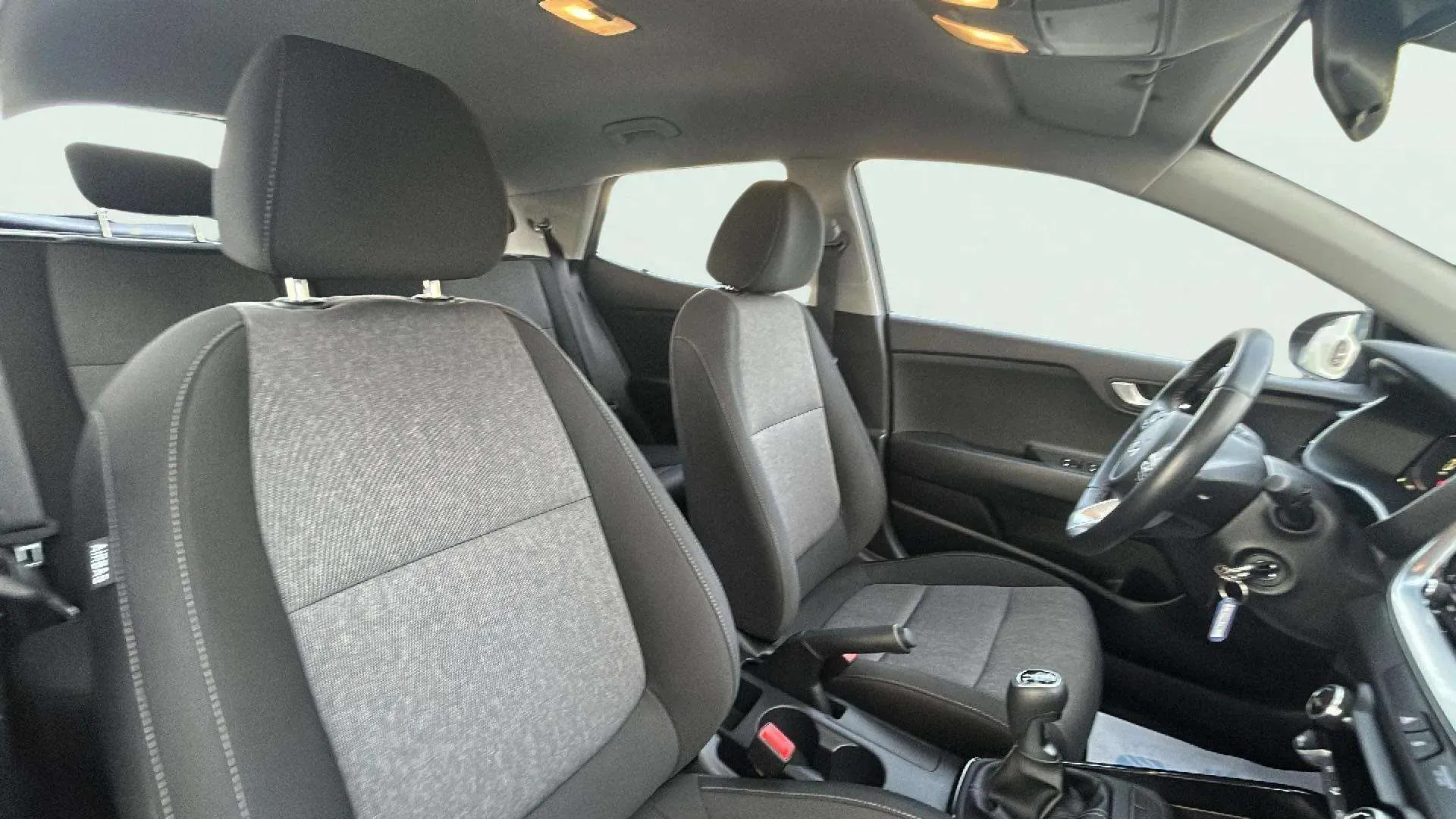 Kia Stonic 1.2 DPi Drive - foto 18
