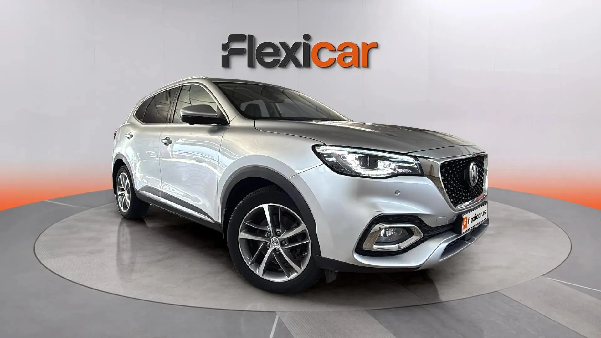MG HS 1.5T-GDI PHEV Luxury - foto 1