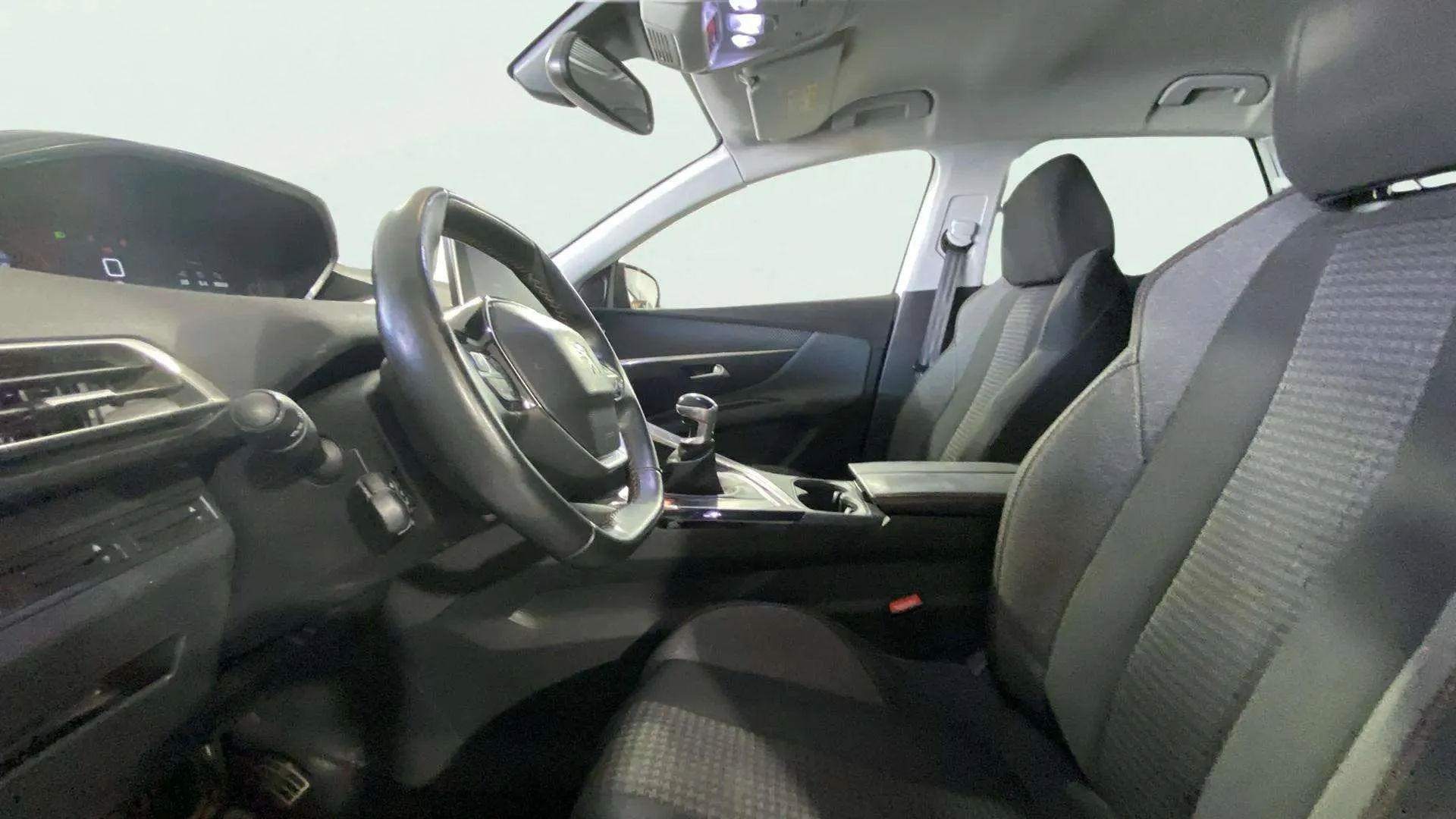 Peugeot 3008 1.6BLUEHDI Active - foto 14