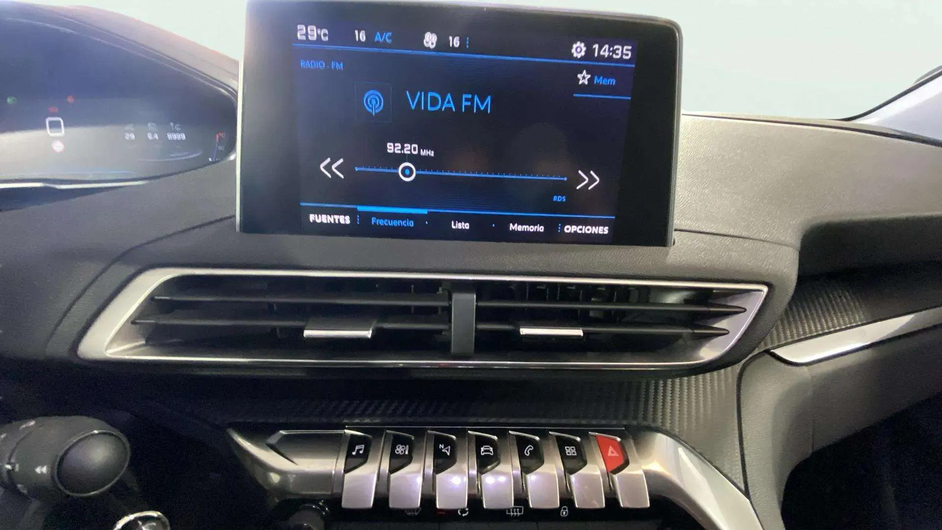 Peugeot 3008 1.6BLUEHDI Active - foto 11