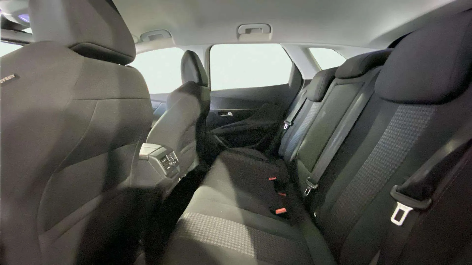 Peugeot 3008 1.6BLUEHDI Active - foto 12