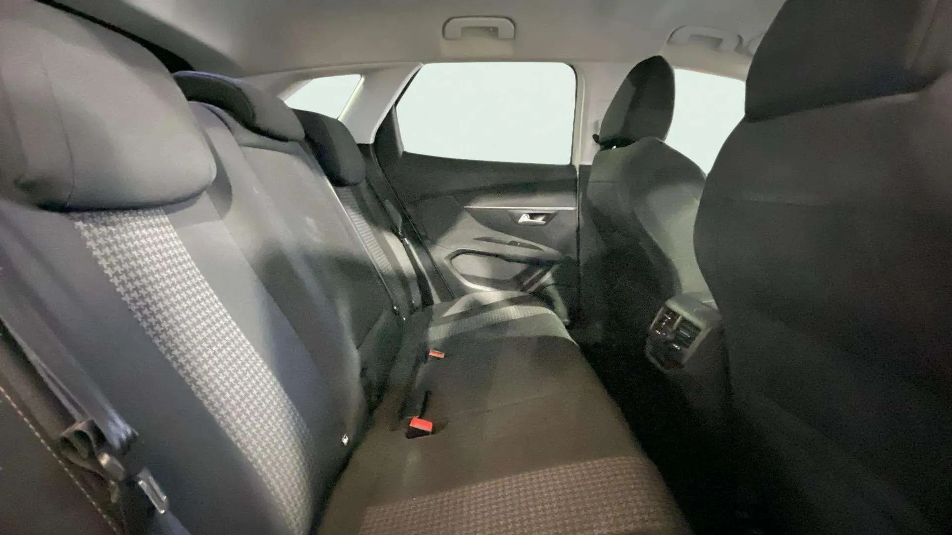 Peugeot 3008 1.6BLUEHDI Active - foto 15