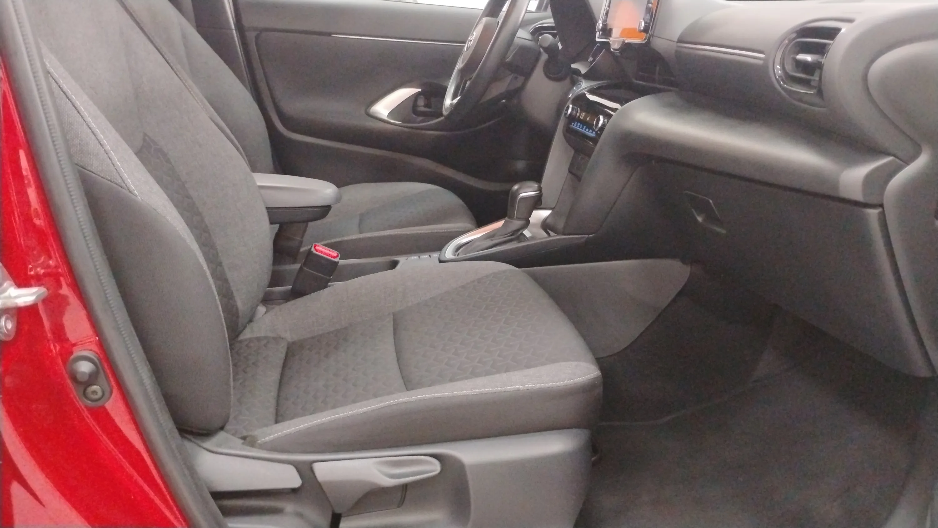 Toyota Yaris Cross 1.5 120H Active Tech - foto 13