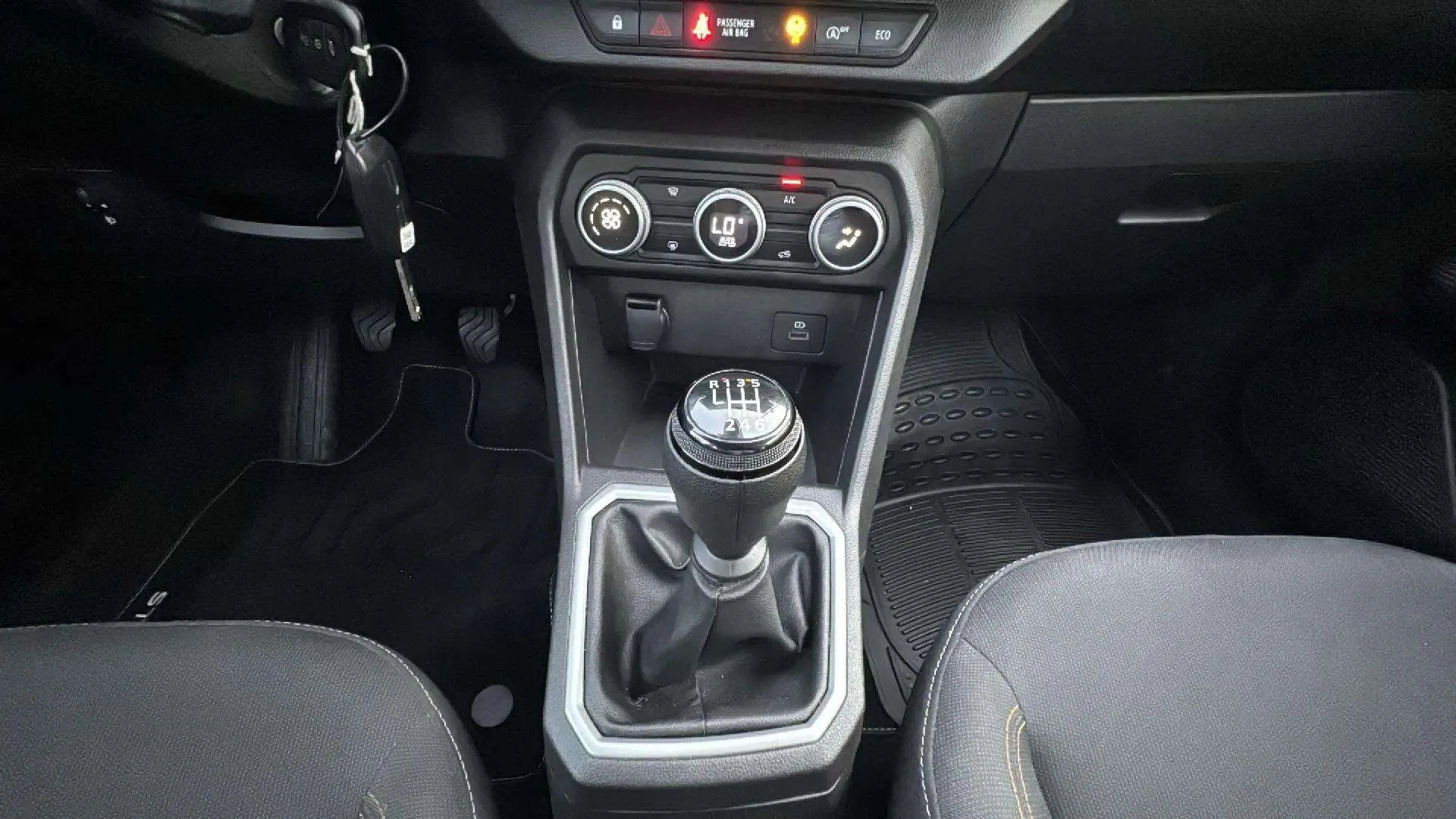 Dacia Sandero Stepway Essential TCe (90V) - foto 12