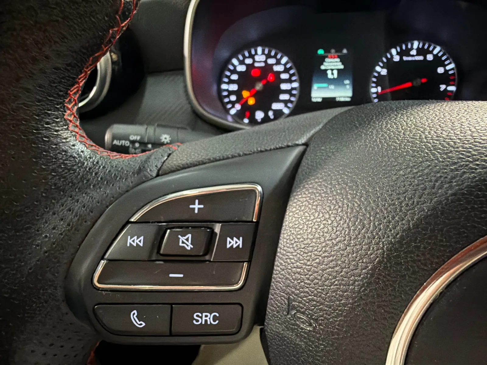 MG ZS 1.5 Luxury - foto 8