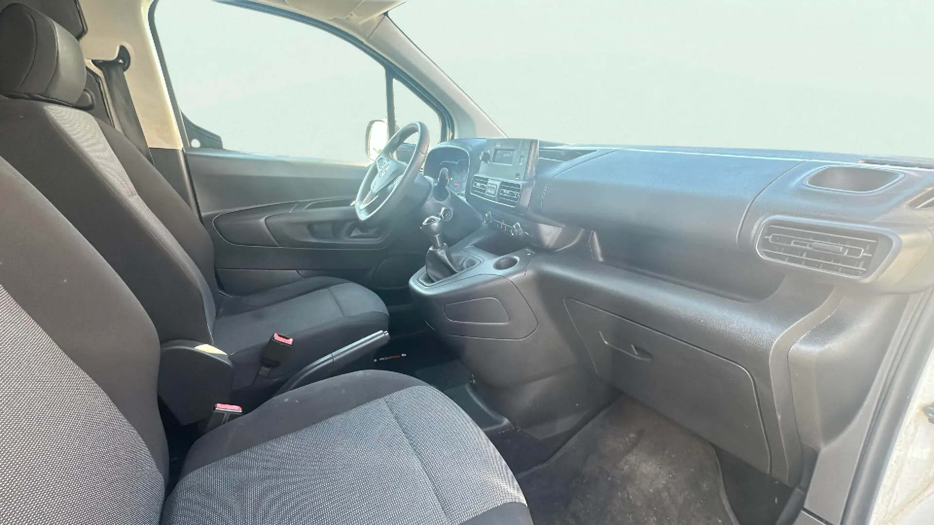 Opel Combo 1.5 TD Selective L - foto 15