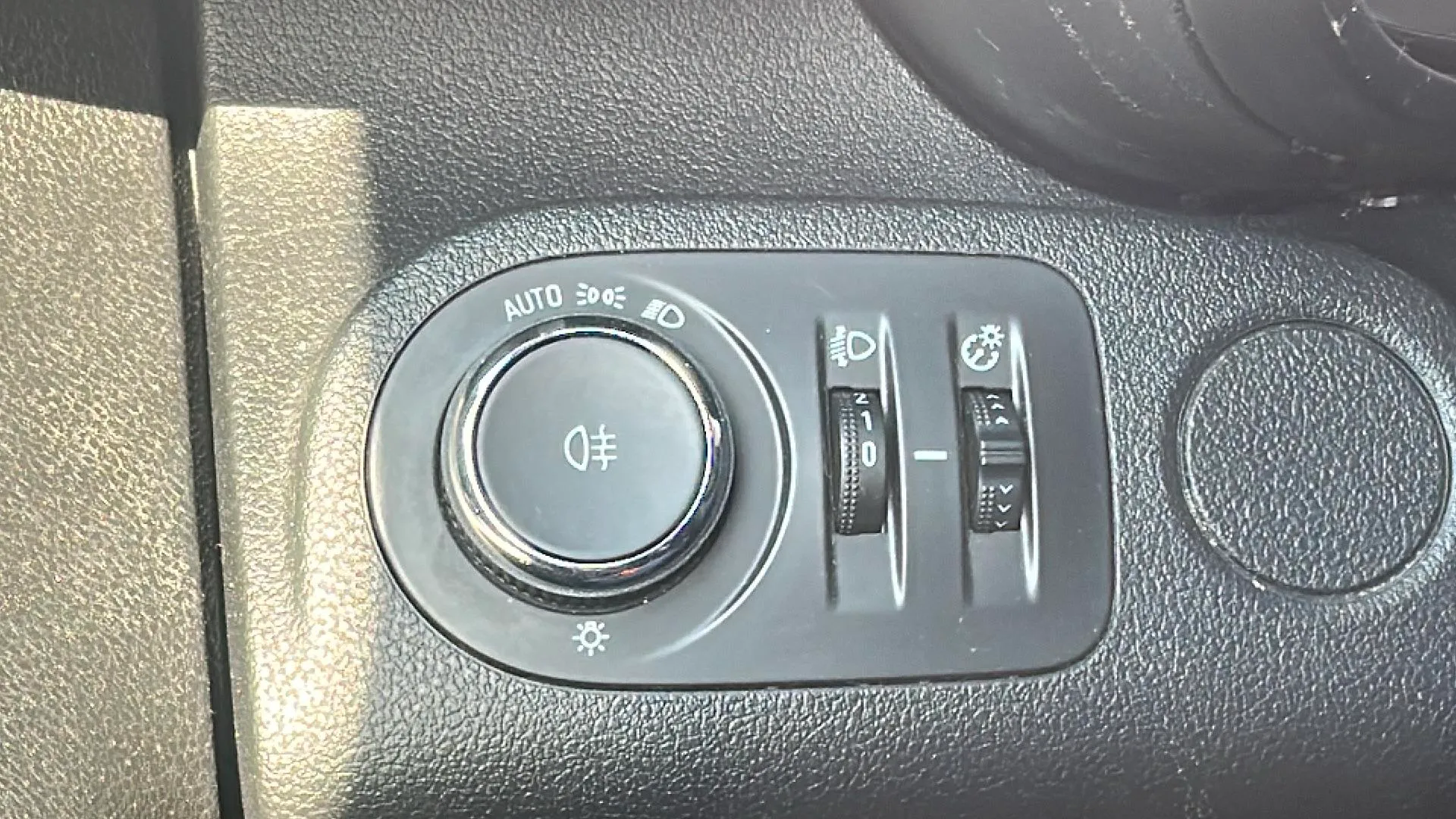 Opel Combo 1.5 TD Selective L - foto 19