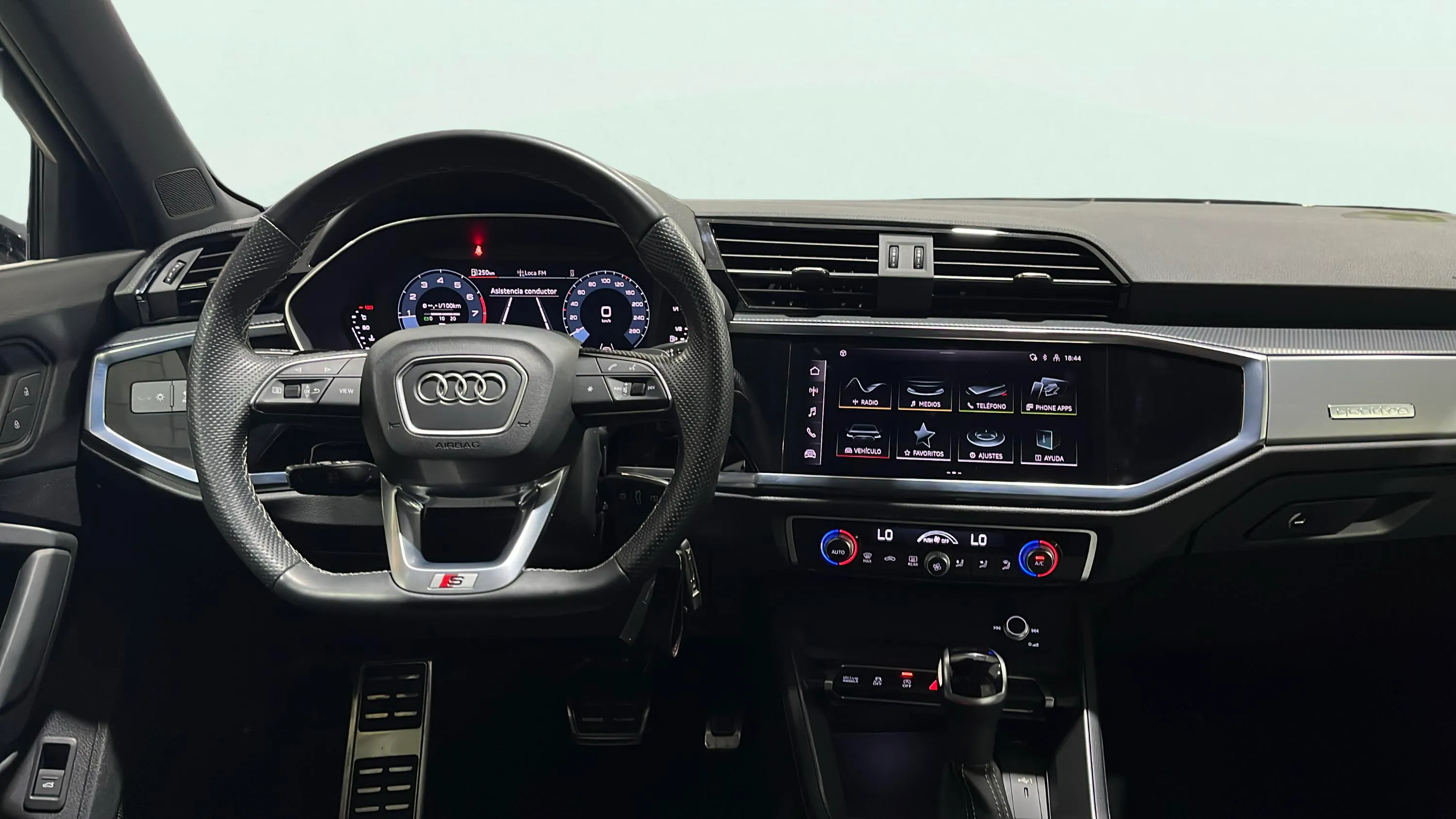 Audi Q3 40 TFSI quattro Black line - foto 29