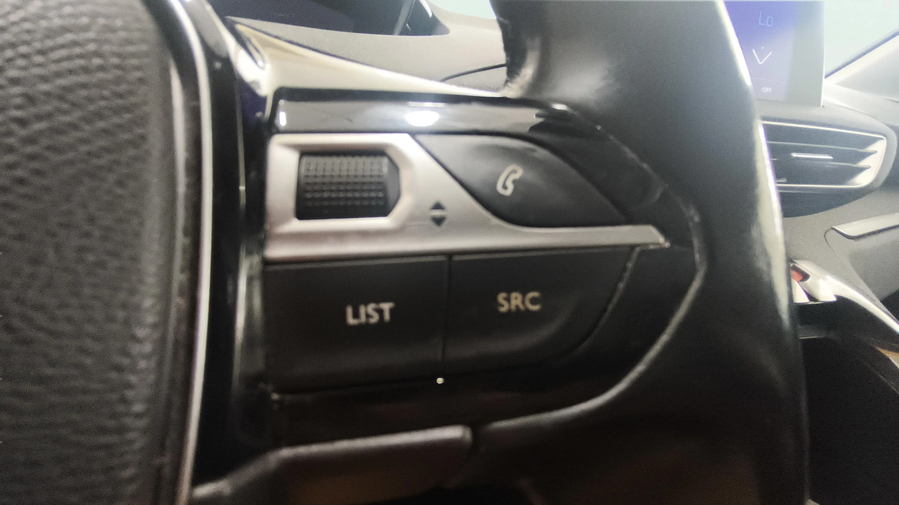 Peugeot 5008 Allure 1.5L BlueHDi - foto 17