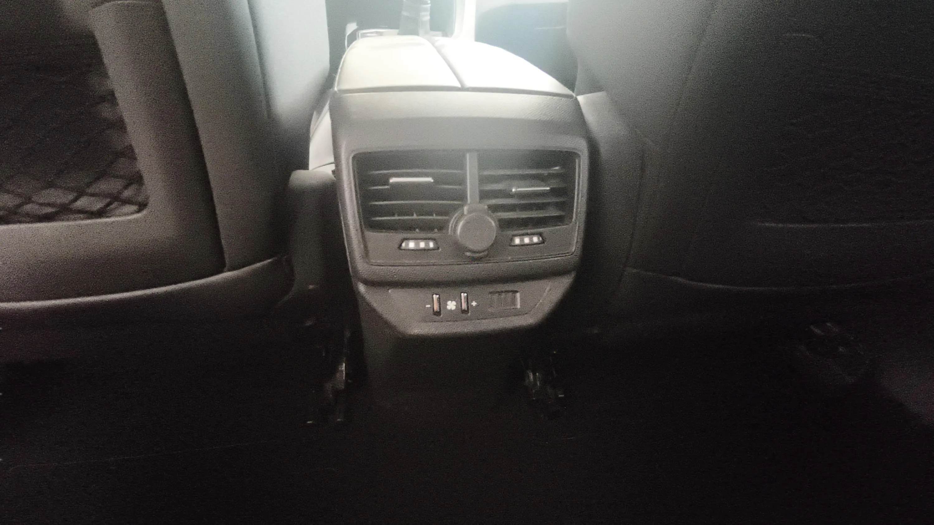 Peugeot 5008 Allure 1.5L BlueHDi - foto 14