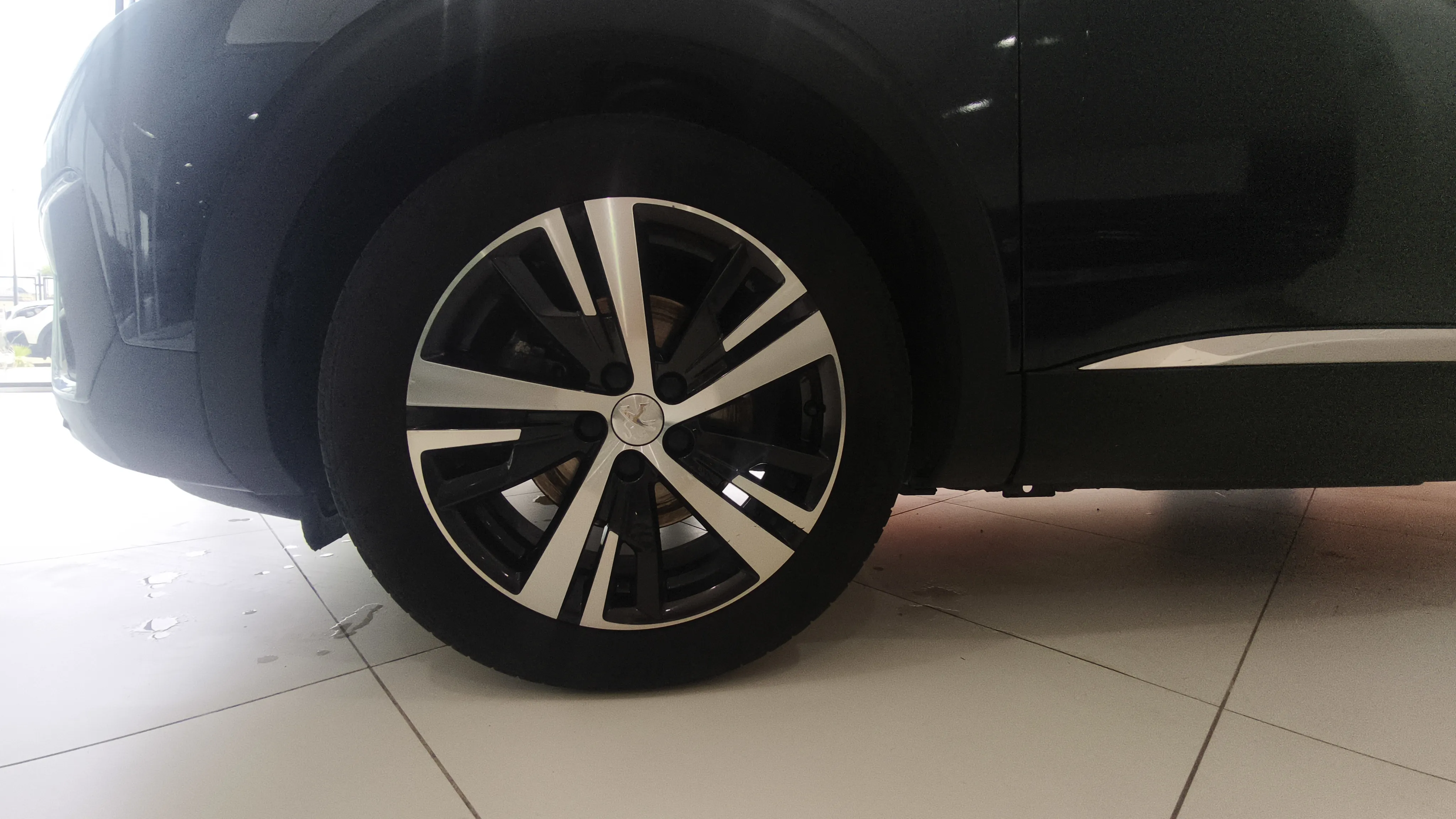 Peugeot 5008 Allure 1.5L BlueHDi - foto 6
