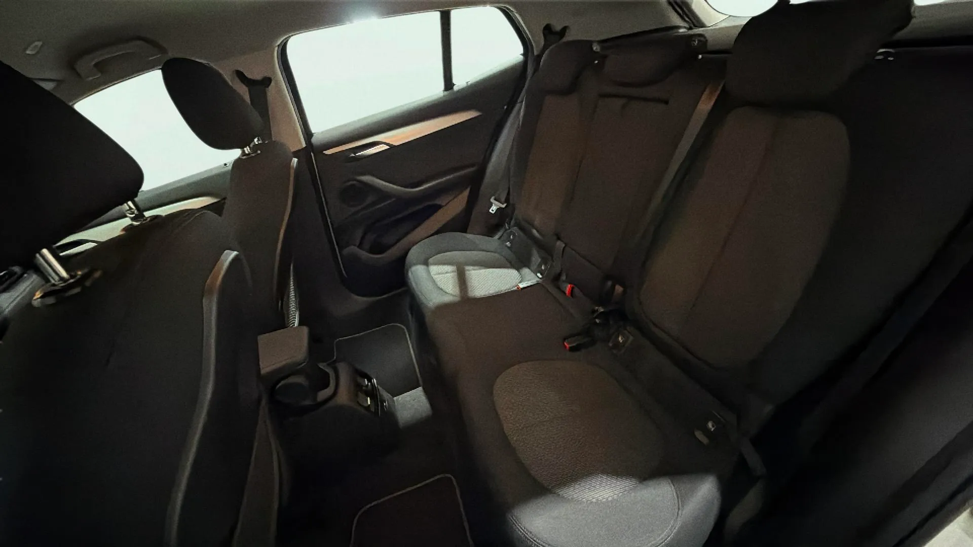 BMW X2 sDrive18d - foto 11
