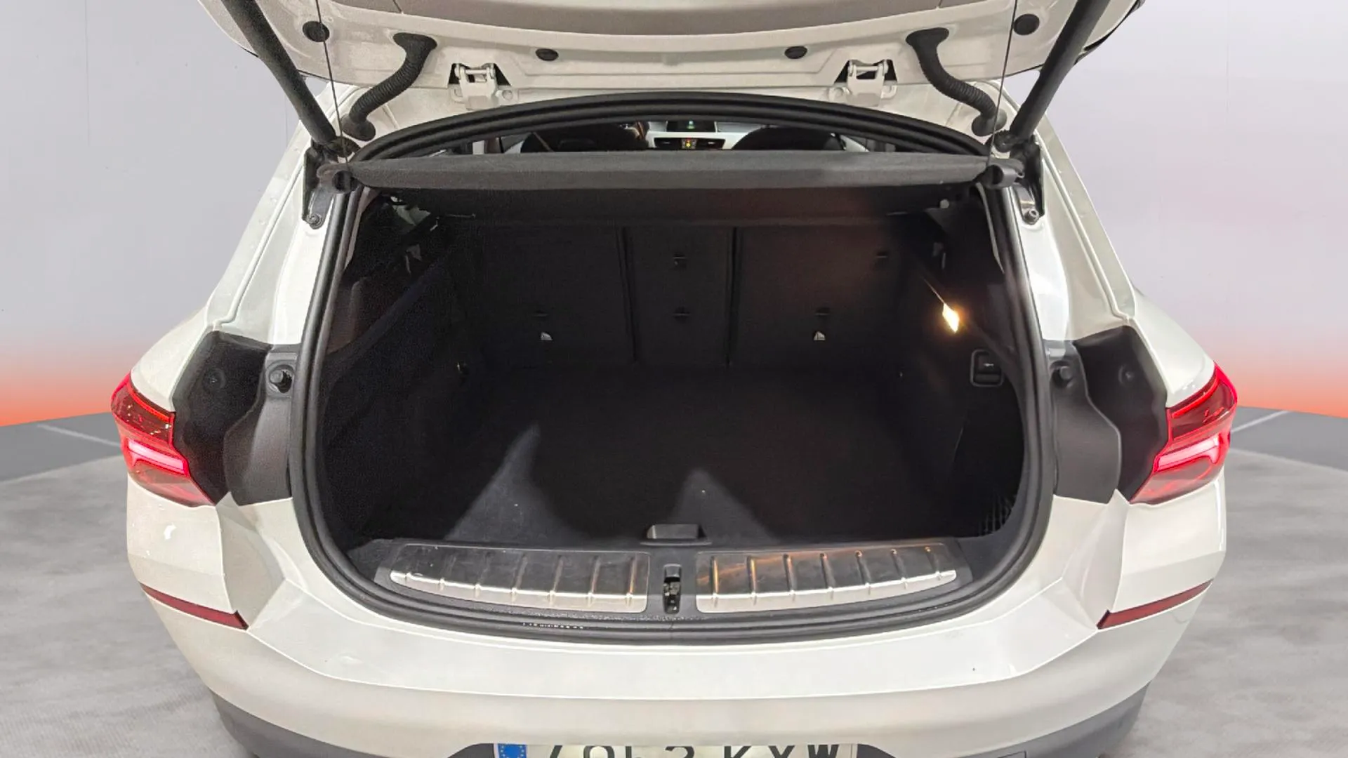 BMW X2 sDrive18d - foto 24