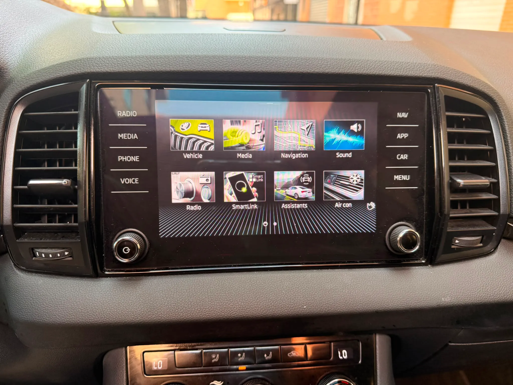 Škoda Karoq 1.5 TSI DSG ACT Sportline - foto 14