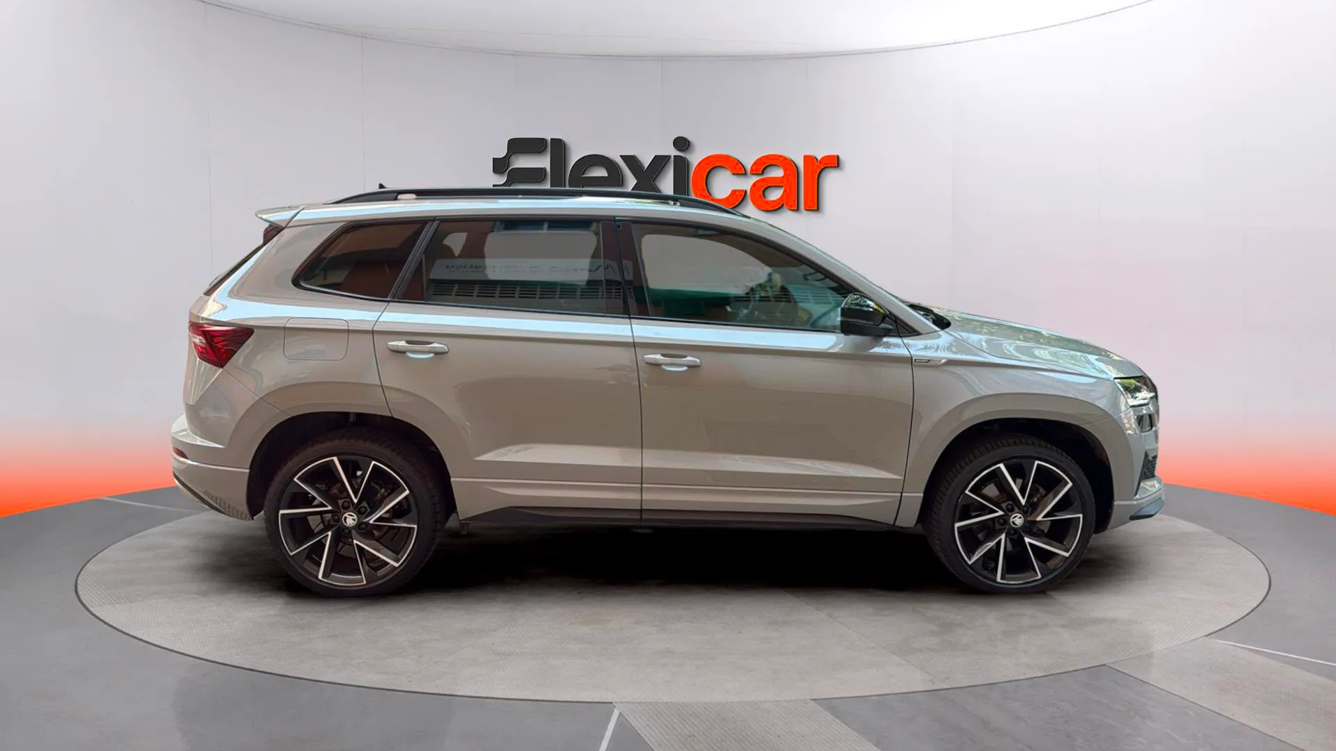 Škoda Karoq 1.5 TSI DSG ACT Sportline - foto 3