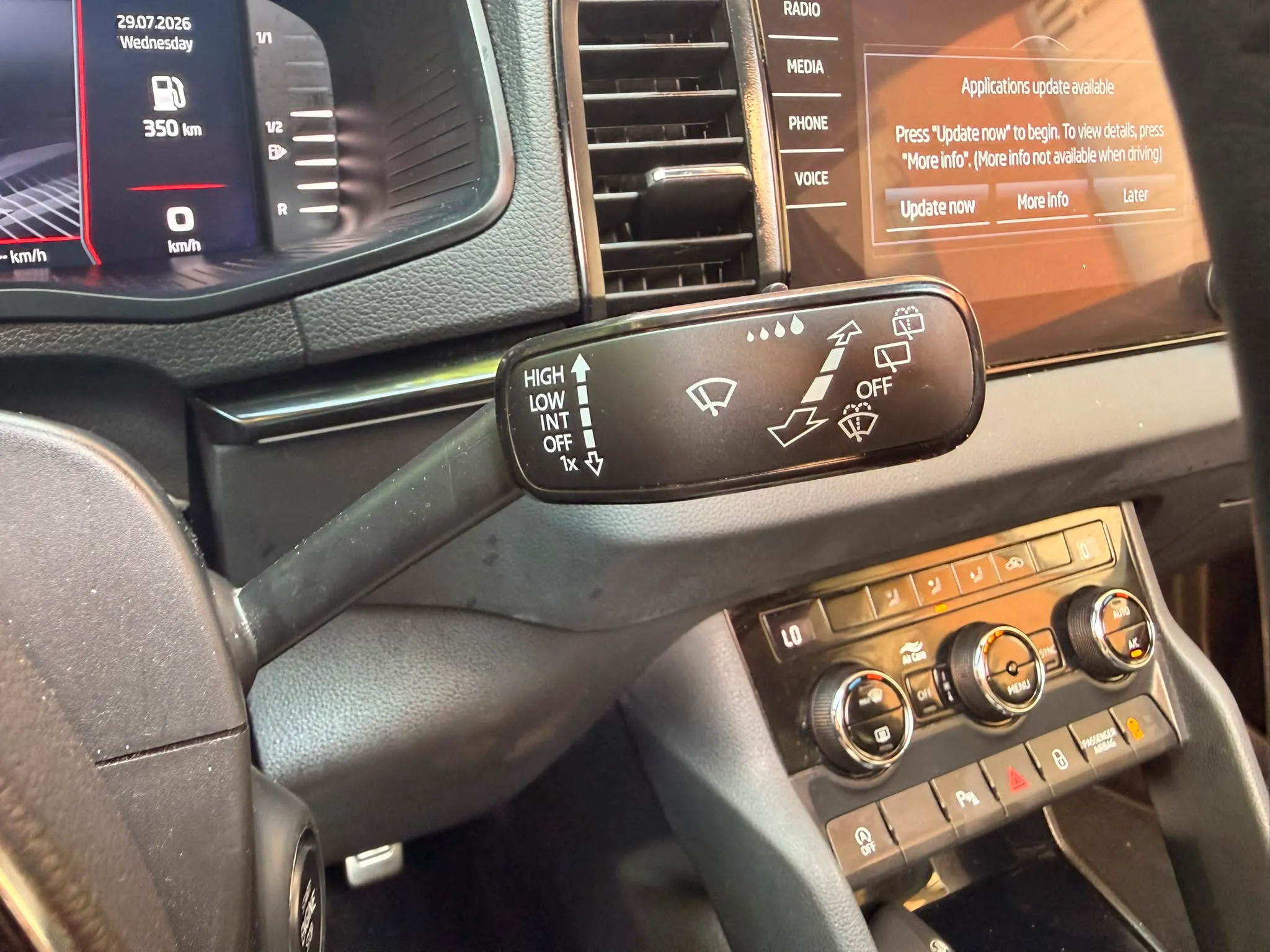 Škoda Karoq 1.5 TSI DSG ACT Sportline - foto 12
