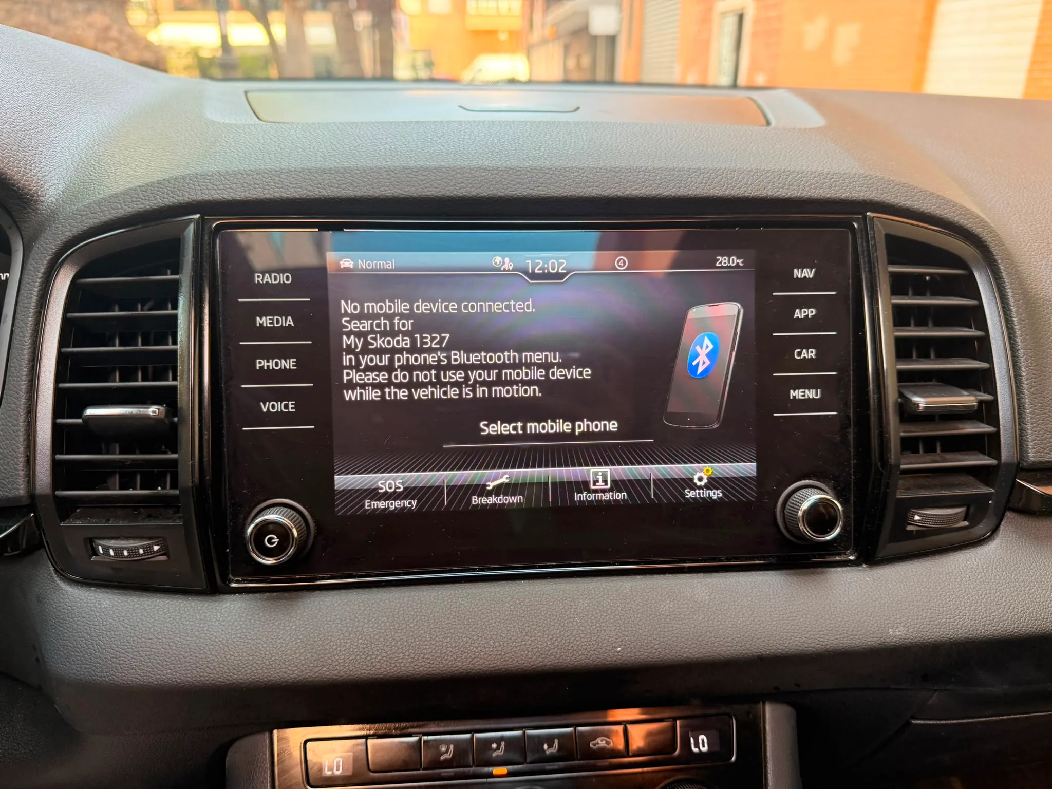 Škoda Karoq 1.5 TSI DSG ACT Sportline - foto 16