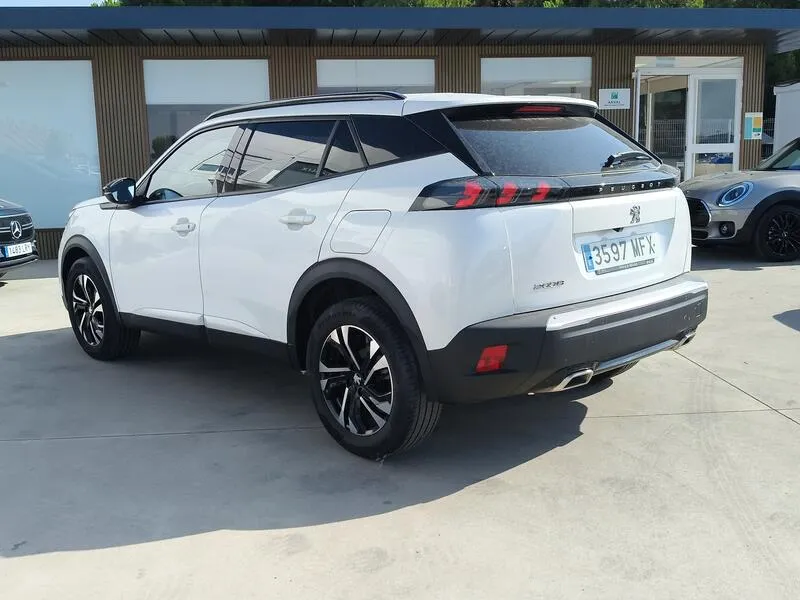 Peugeot 2008 PureTech Allure Pack - foto 4
