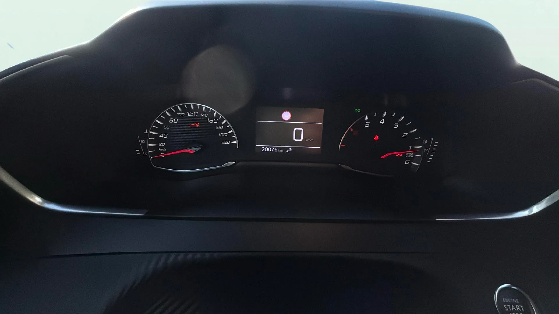 Peugeot 2008 Active Pack PureTech 100 BVM6 - foto 11
