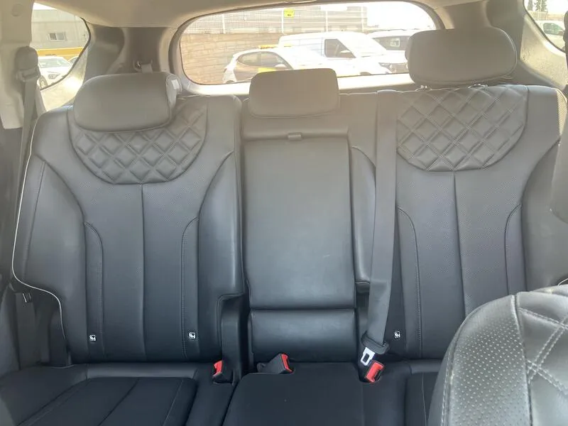 Hyundai Santa Fe 1.6 T-GDi PHEV Tecno *7 Plazas* - foto 28
