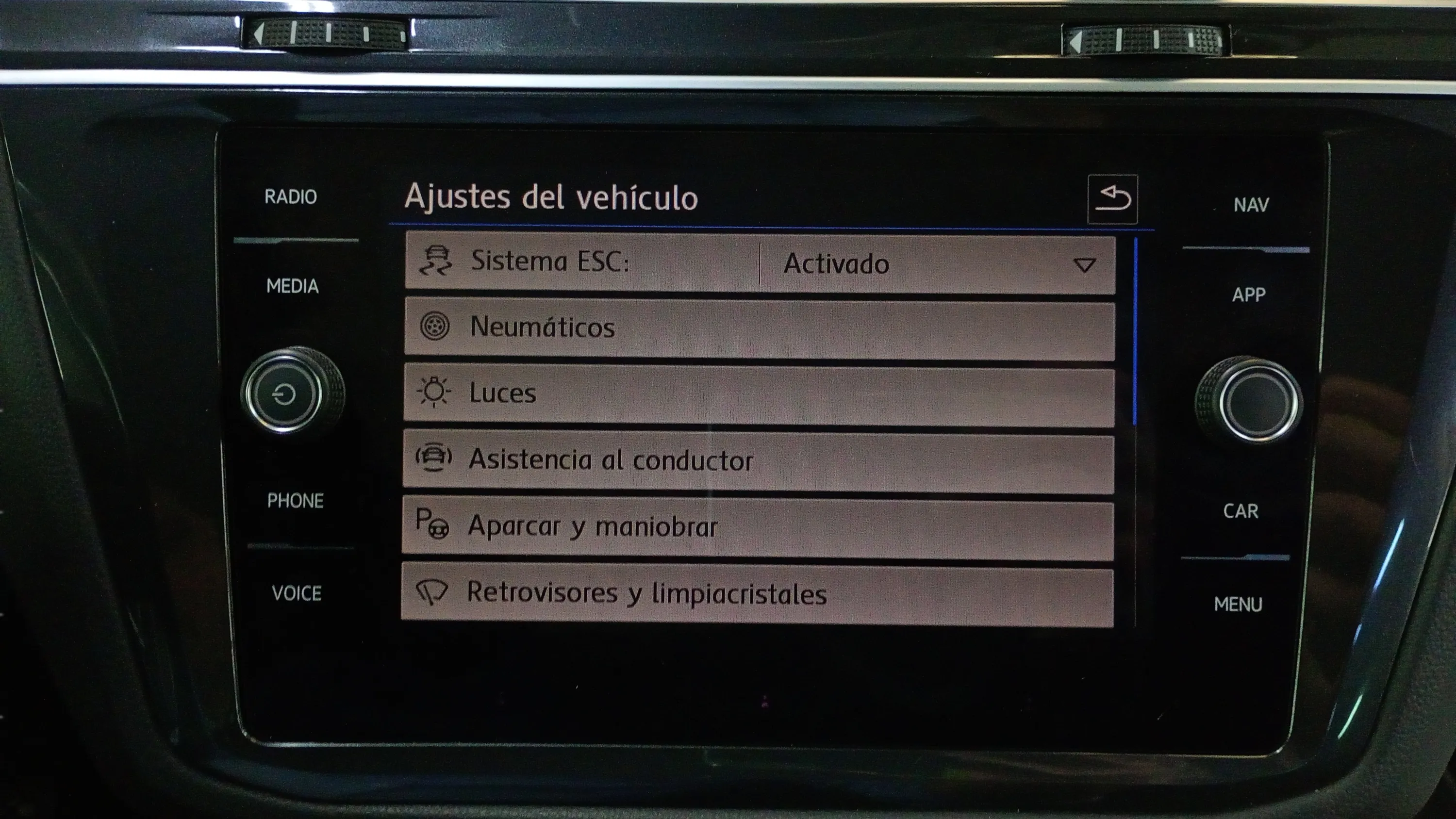 Volkswagen Tiguan Edition 1.4 TSI - foto 31