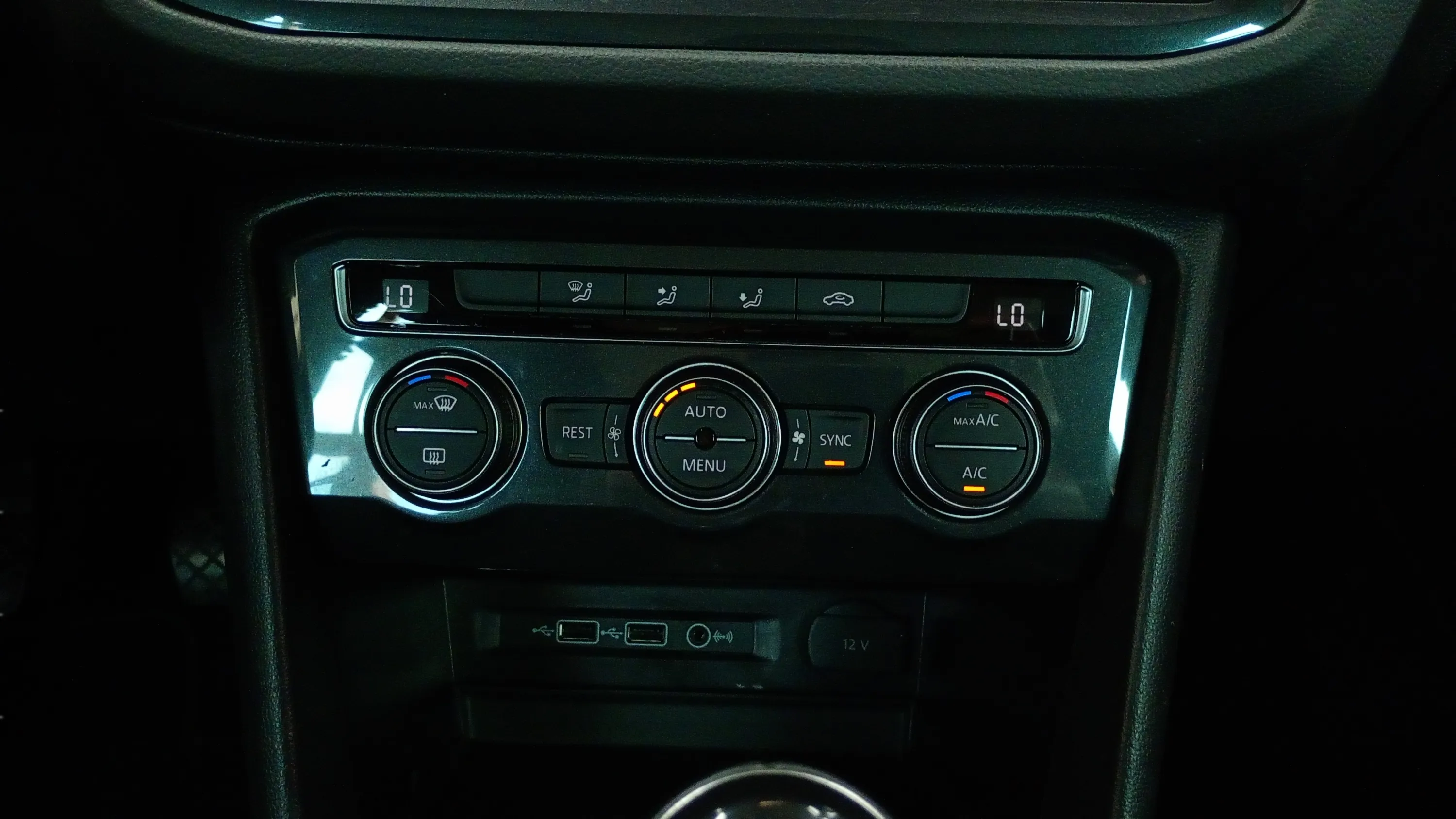 Volkswagen Tiguan Edition 1.4 TSI - foto 15