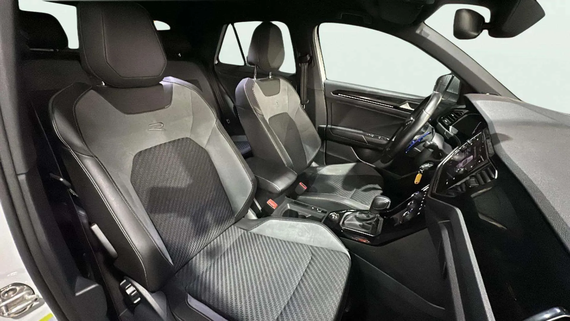 Volkswagen T-Roc R 2.0 TSI 4Motion DSG - foto 15